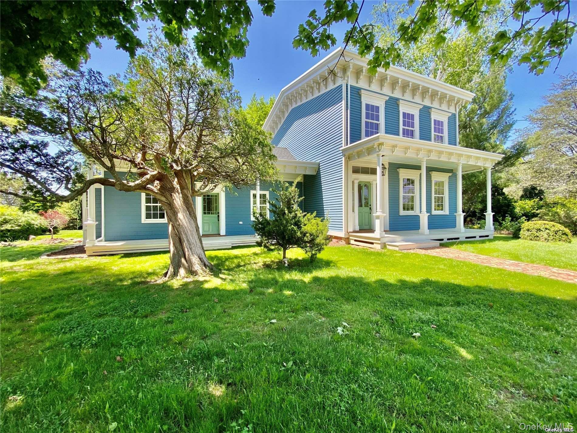 1685 Peconic Lane