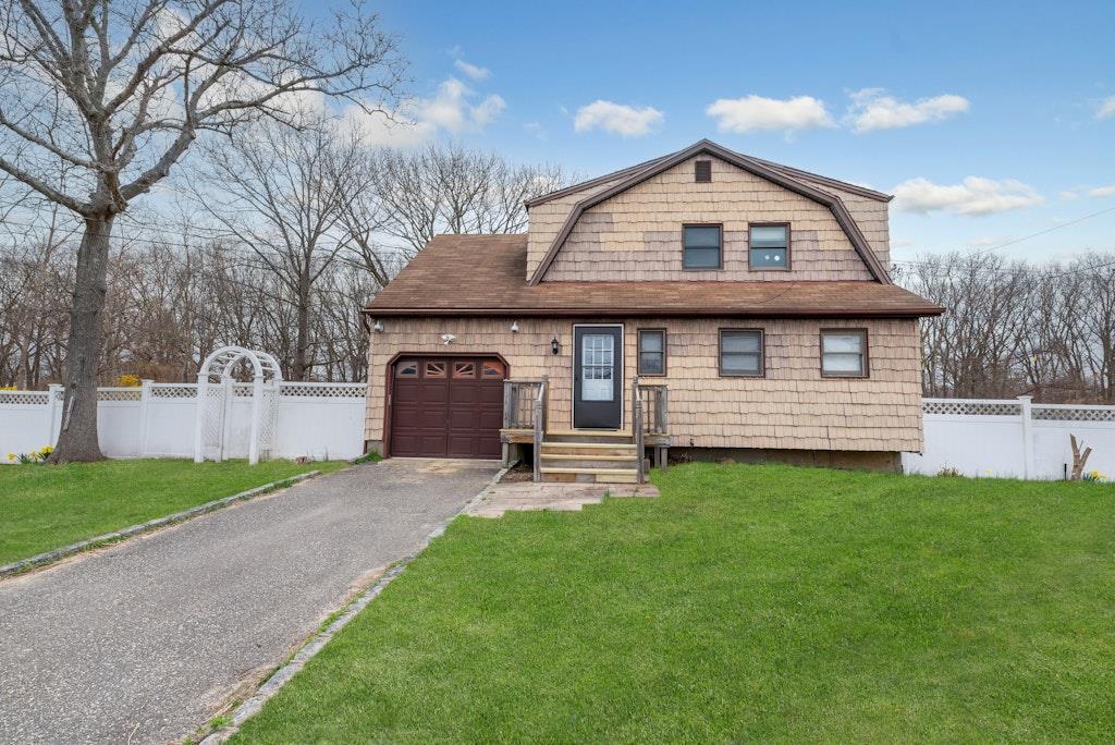49 Bellwood Avenue
