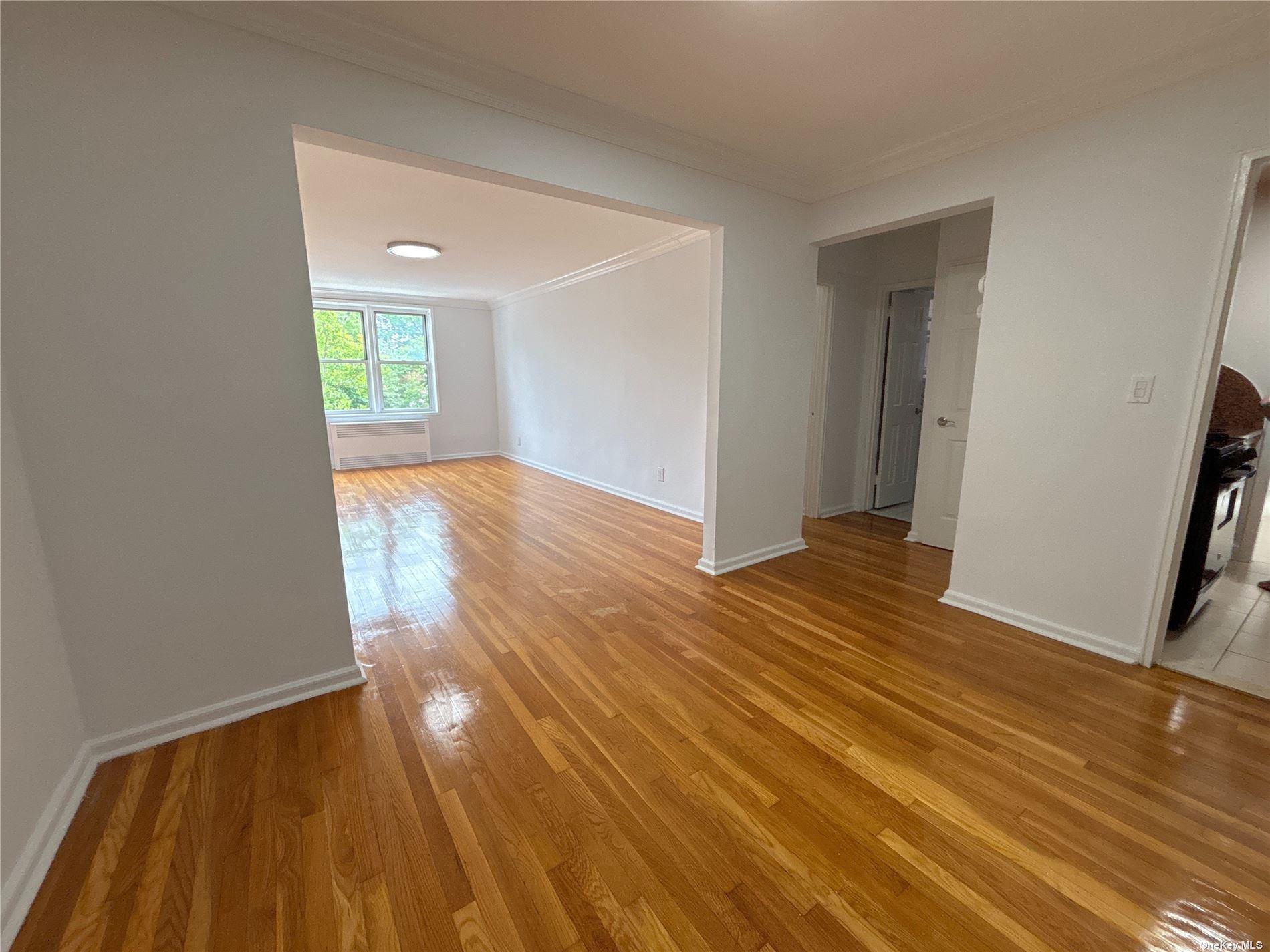 50 S Middle Neck Road Unit: 1R
