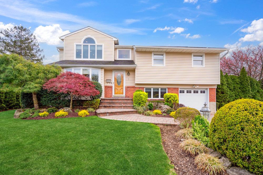7 Holly Drive