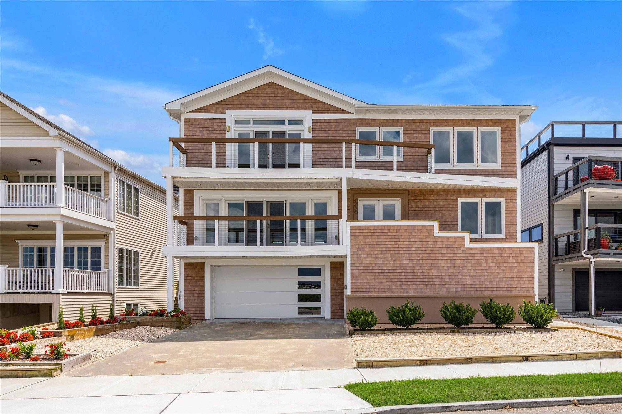 416 W Bay Drive