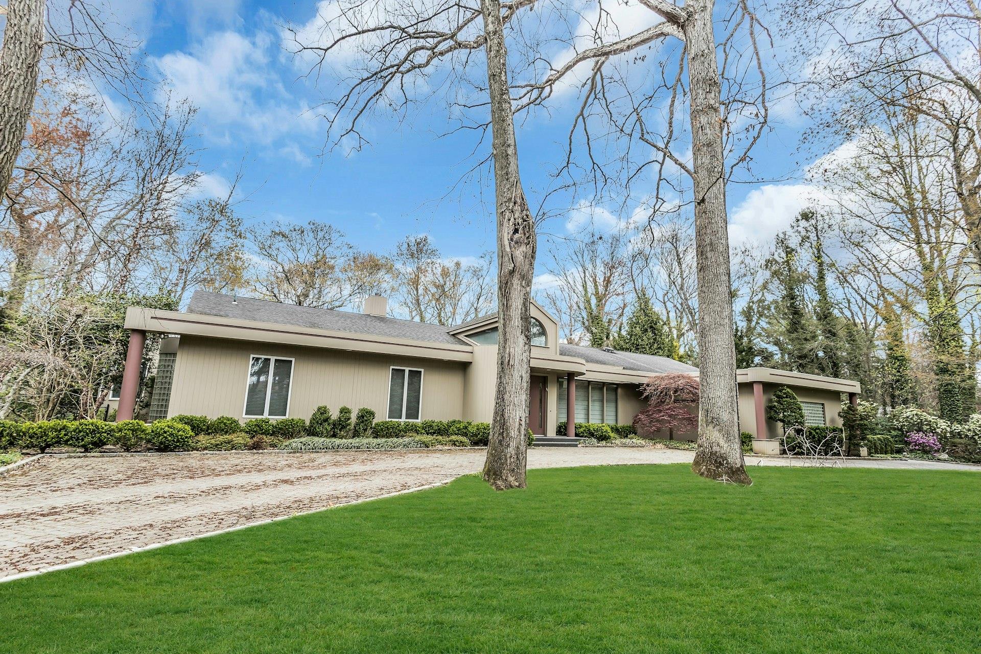 5 Valerie Drive