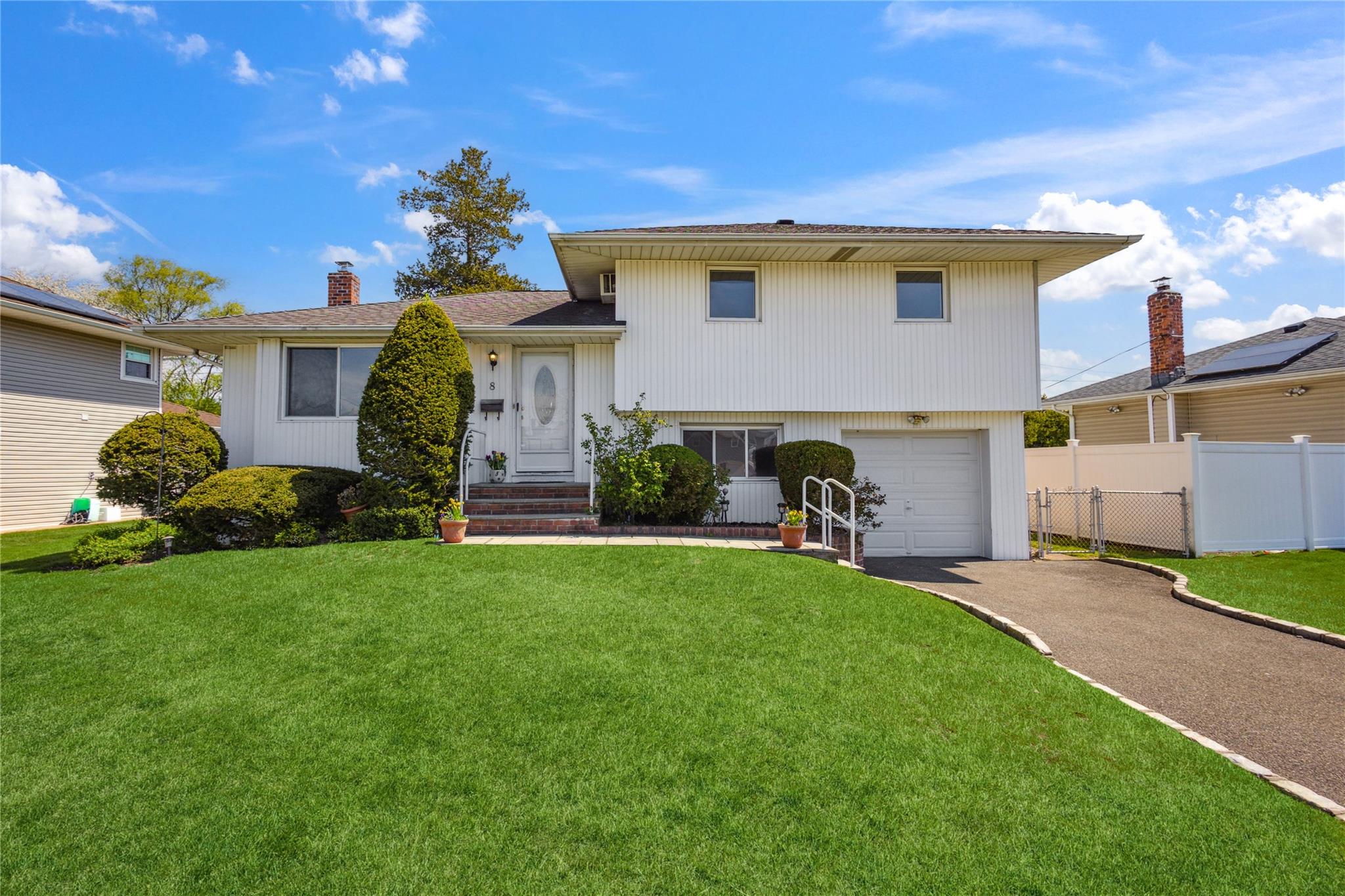 8 Spector Lane
