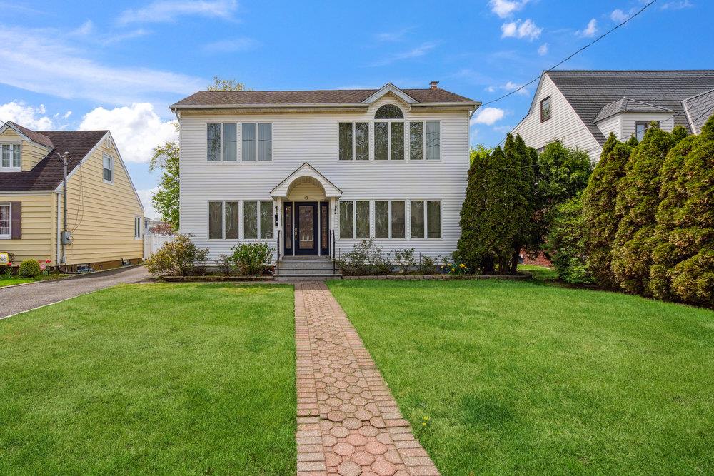 44 Netz Place