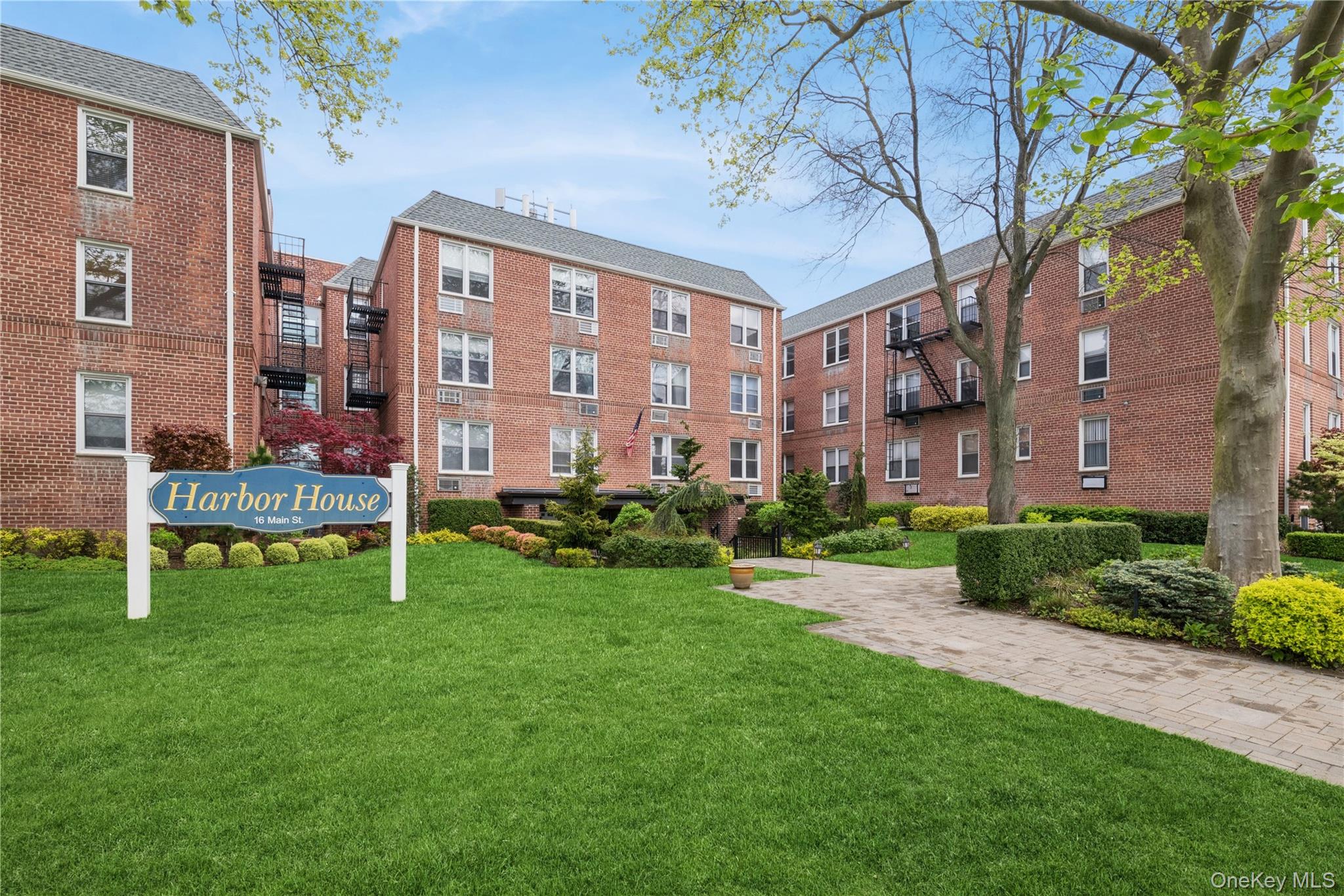 16 Main Street Unit: 1N