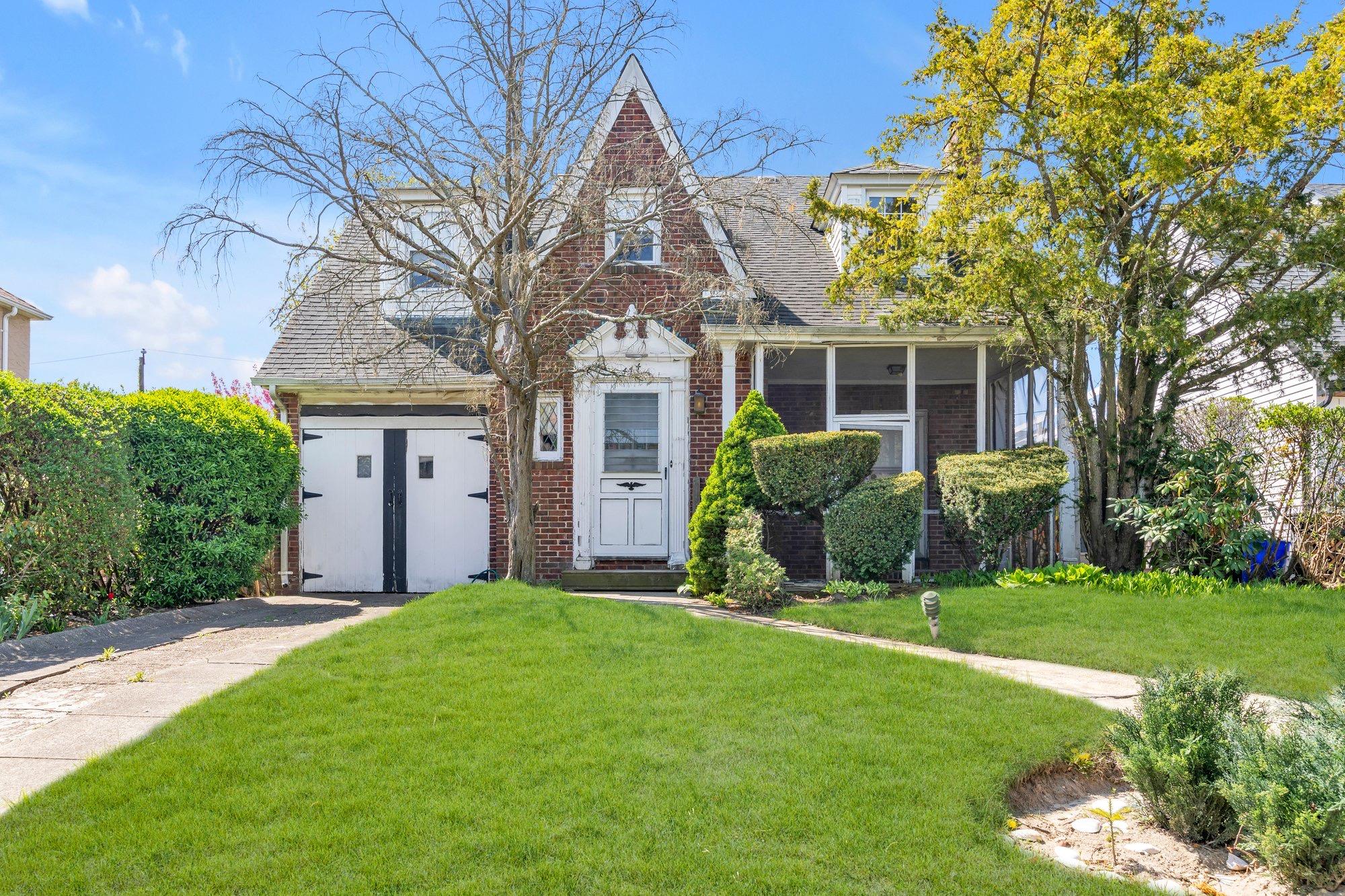444 W Olive Street