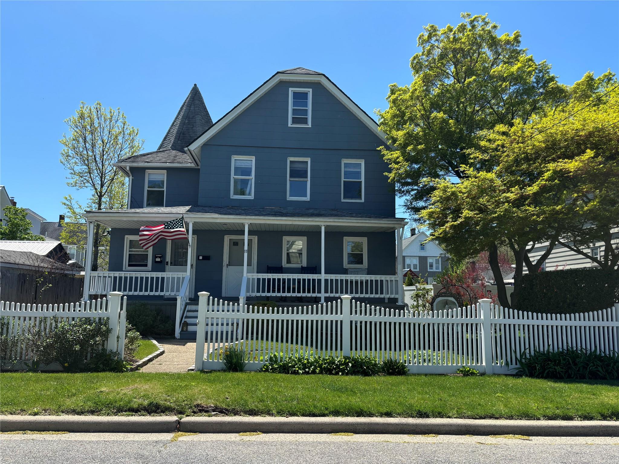 11 Walnut Place Unit: 2nd floor