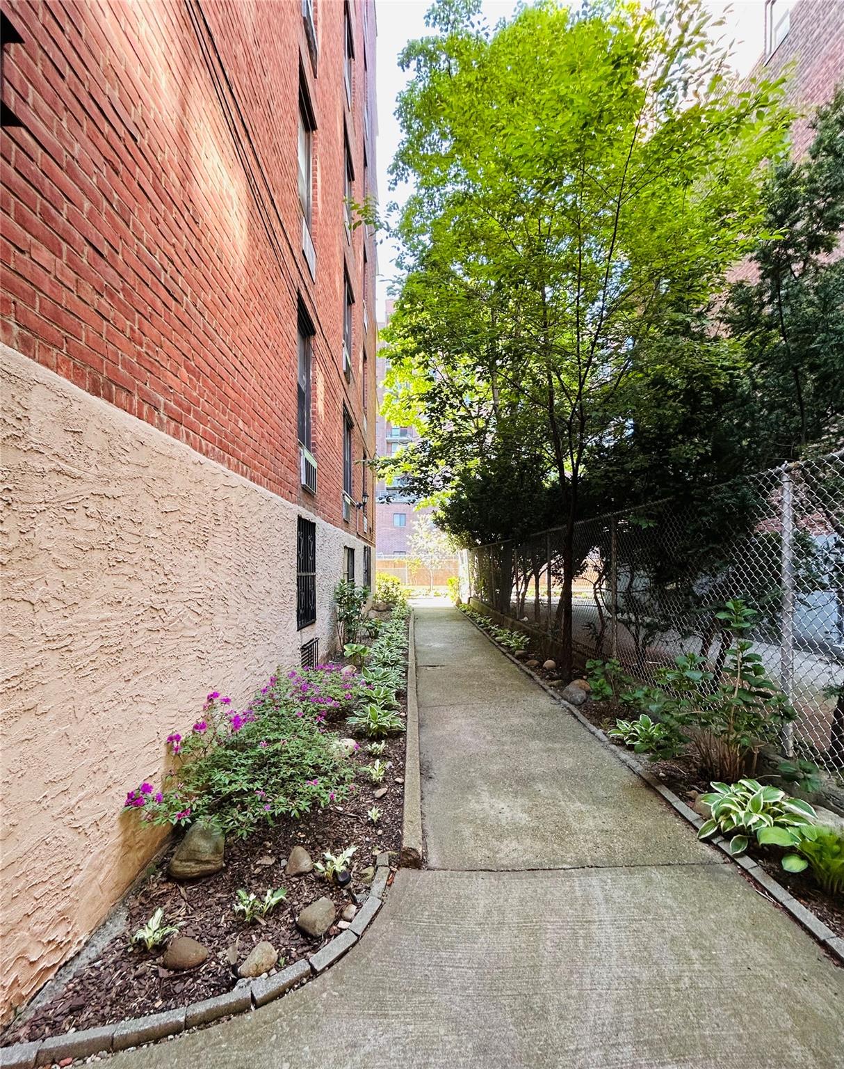 13705 Franklin Avenue Unit: 3J