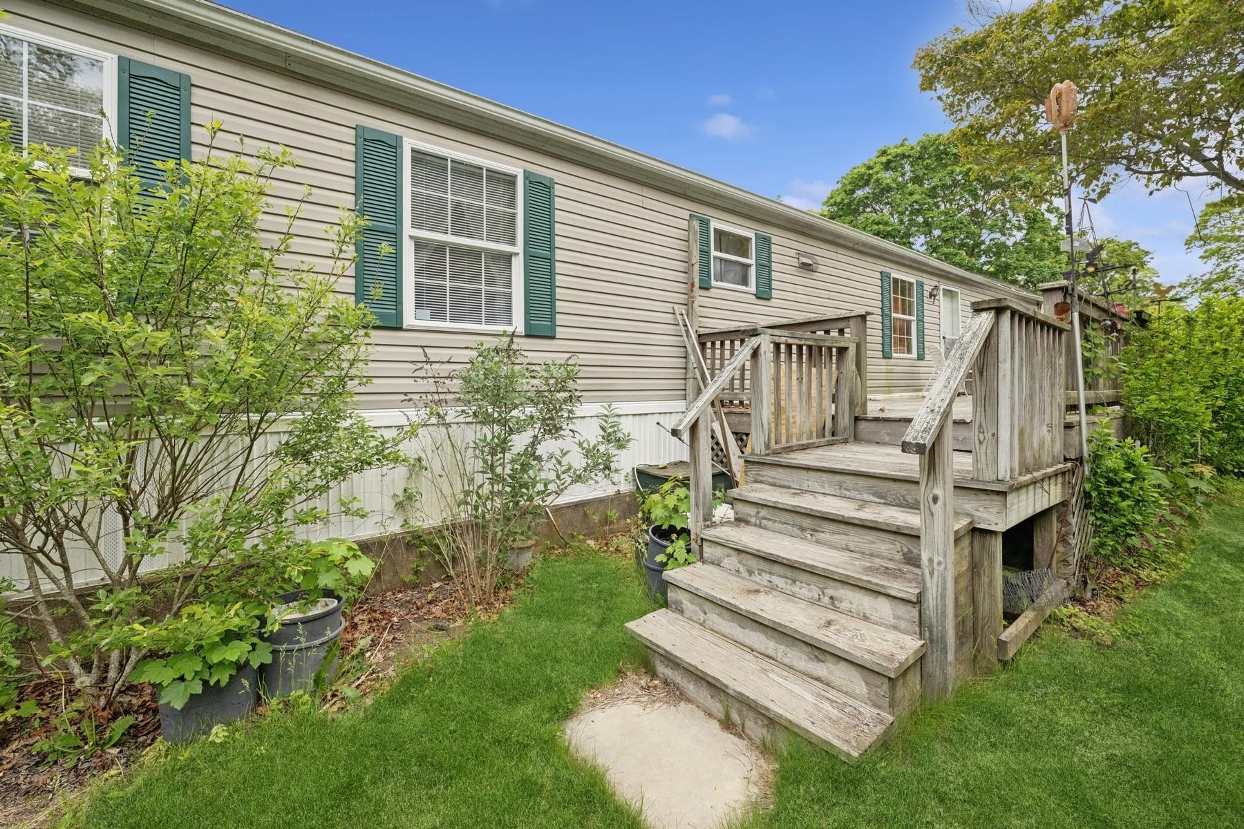 105 Oakview Highway Unit: 148