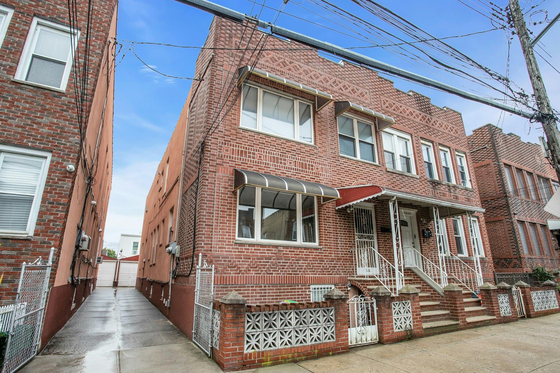78-32 67 Drive