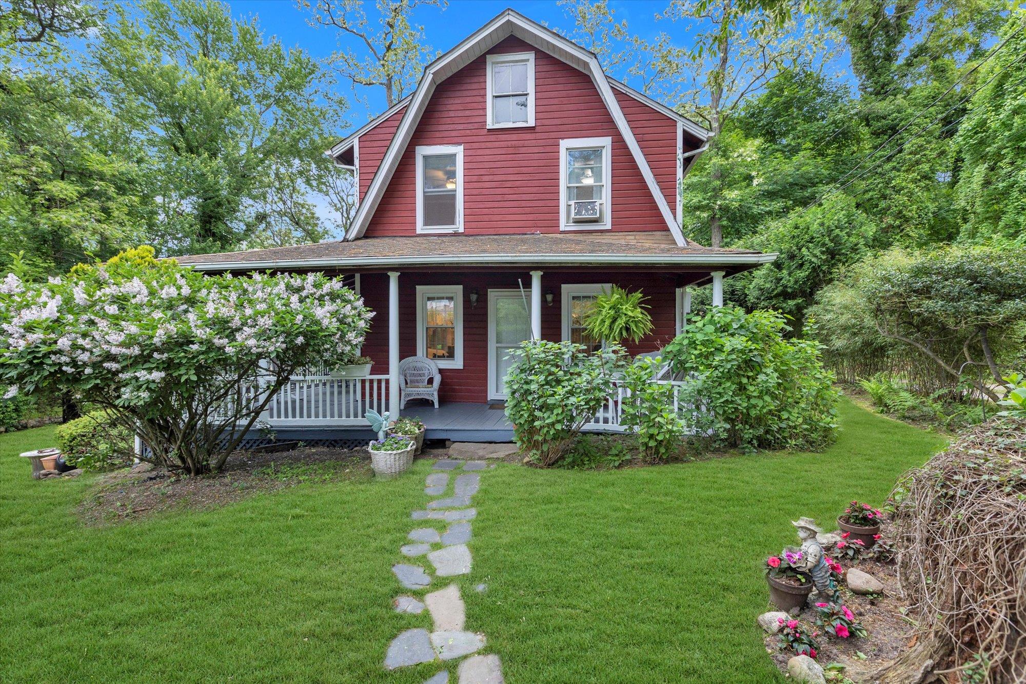 27 Erland Road
