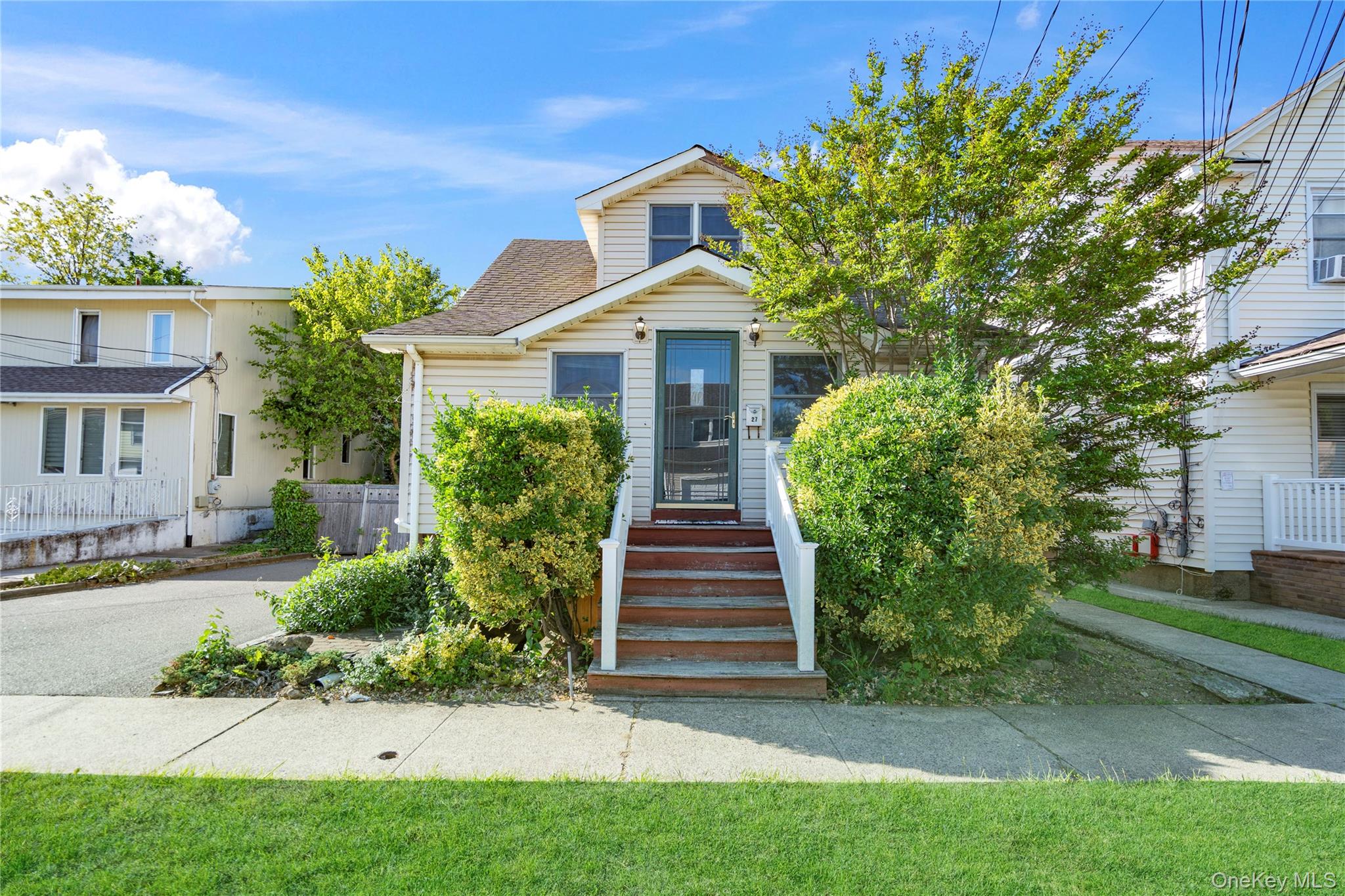 27 Locust Street