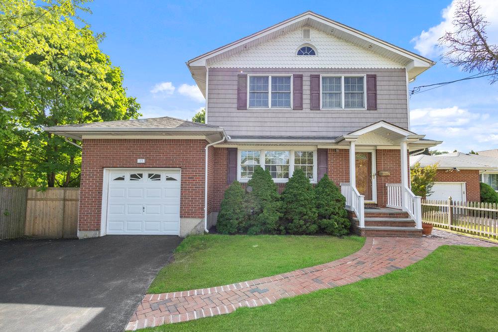 13 Irving Court