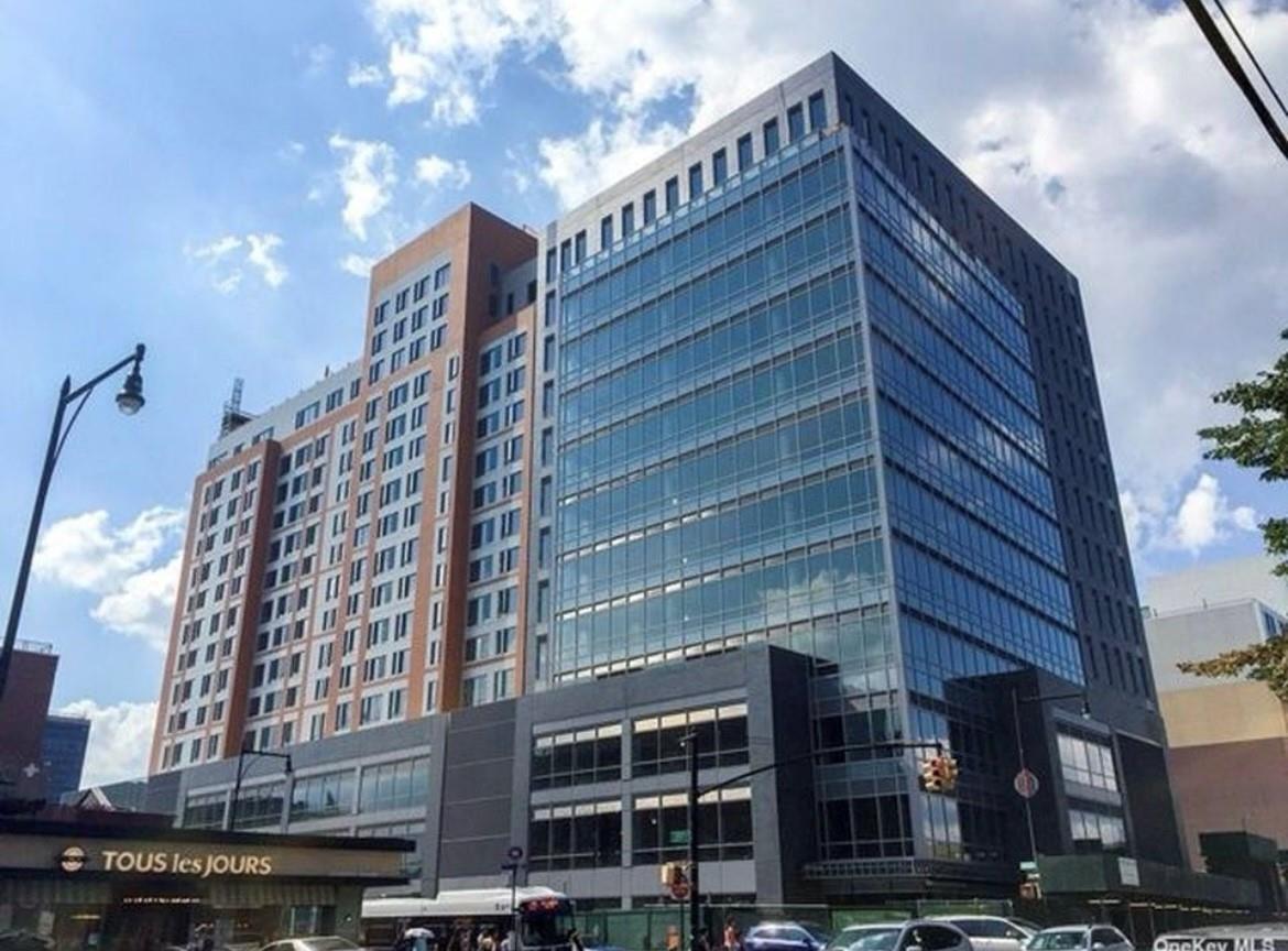 138-35 39th Avenue Unit: 14J