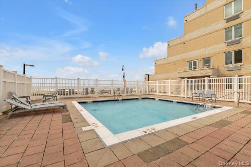 440 W Broadway Unit: 3A