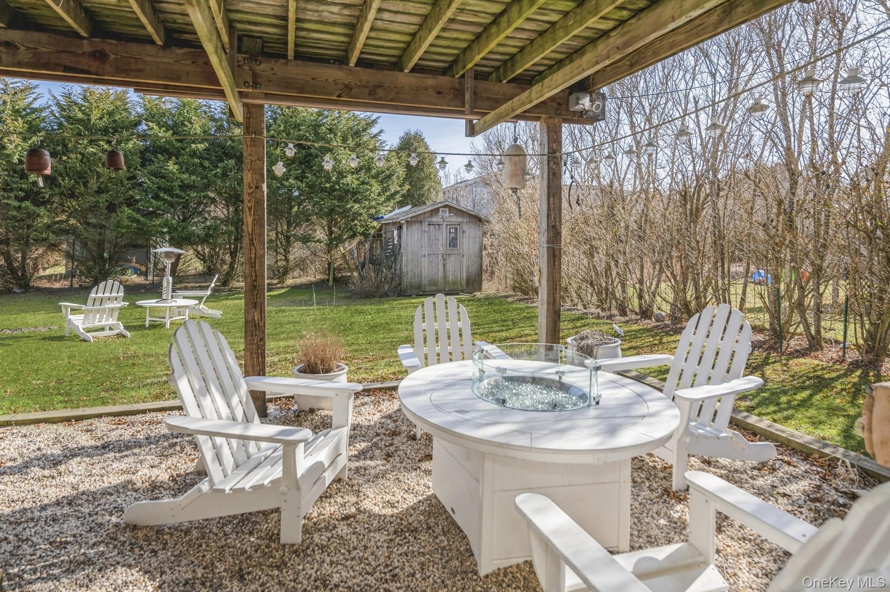 33 Hoppin Avenue
