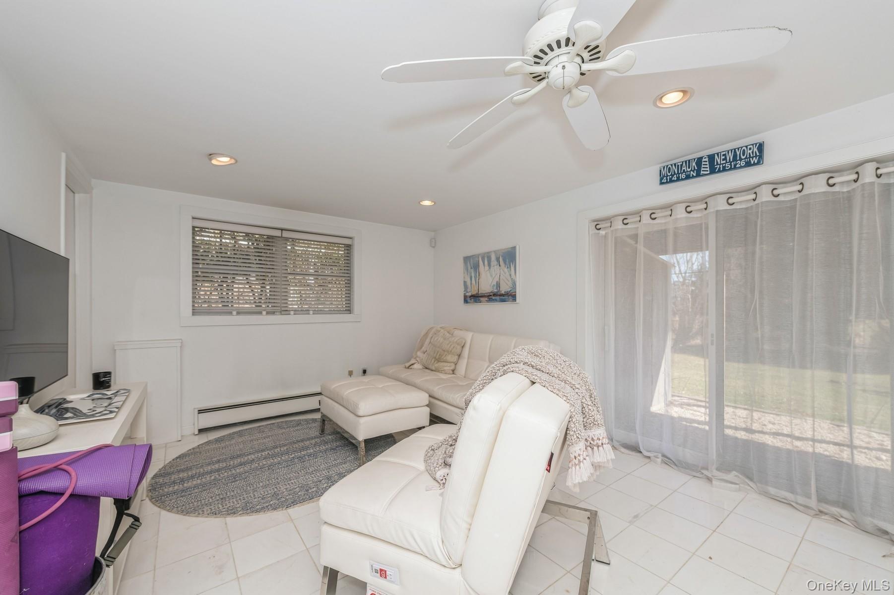 33 Hoppin Avenue