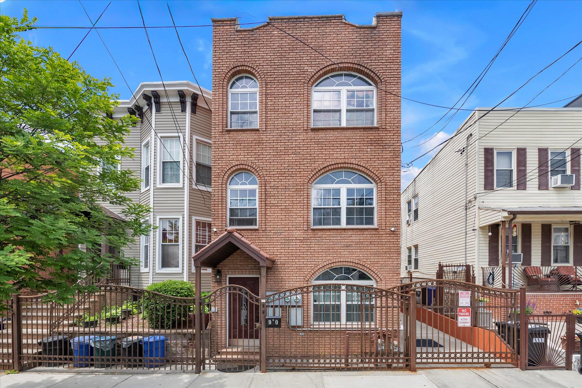 90 Milford Street