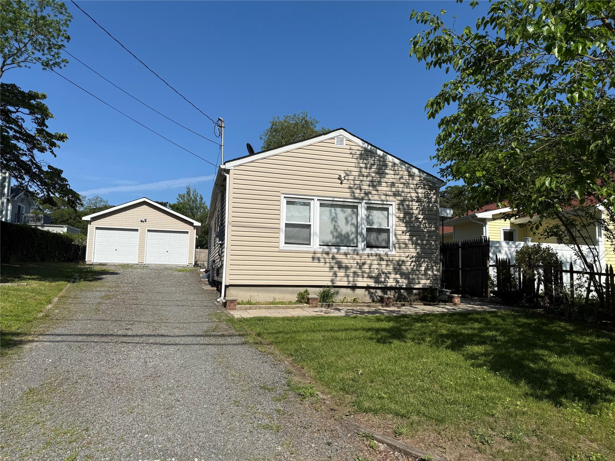 27 Adirondack Drive