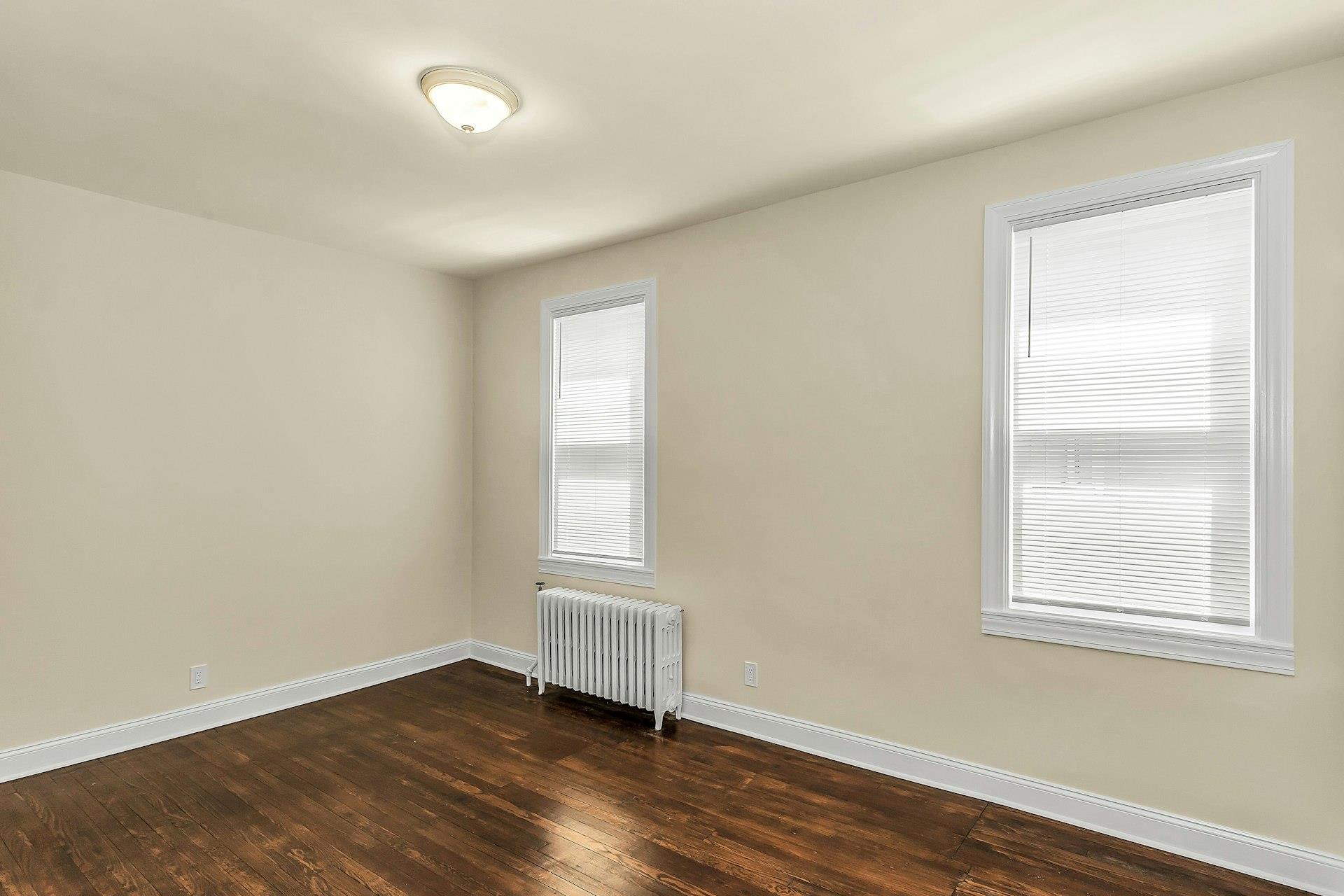 25-34 42nd Street