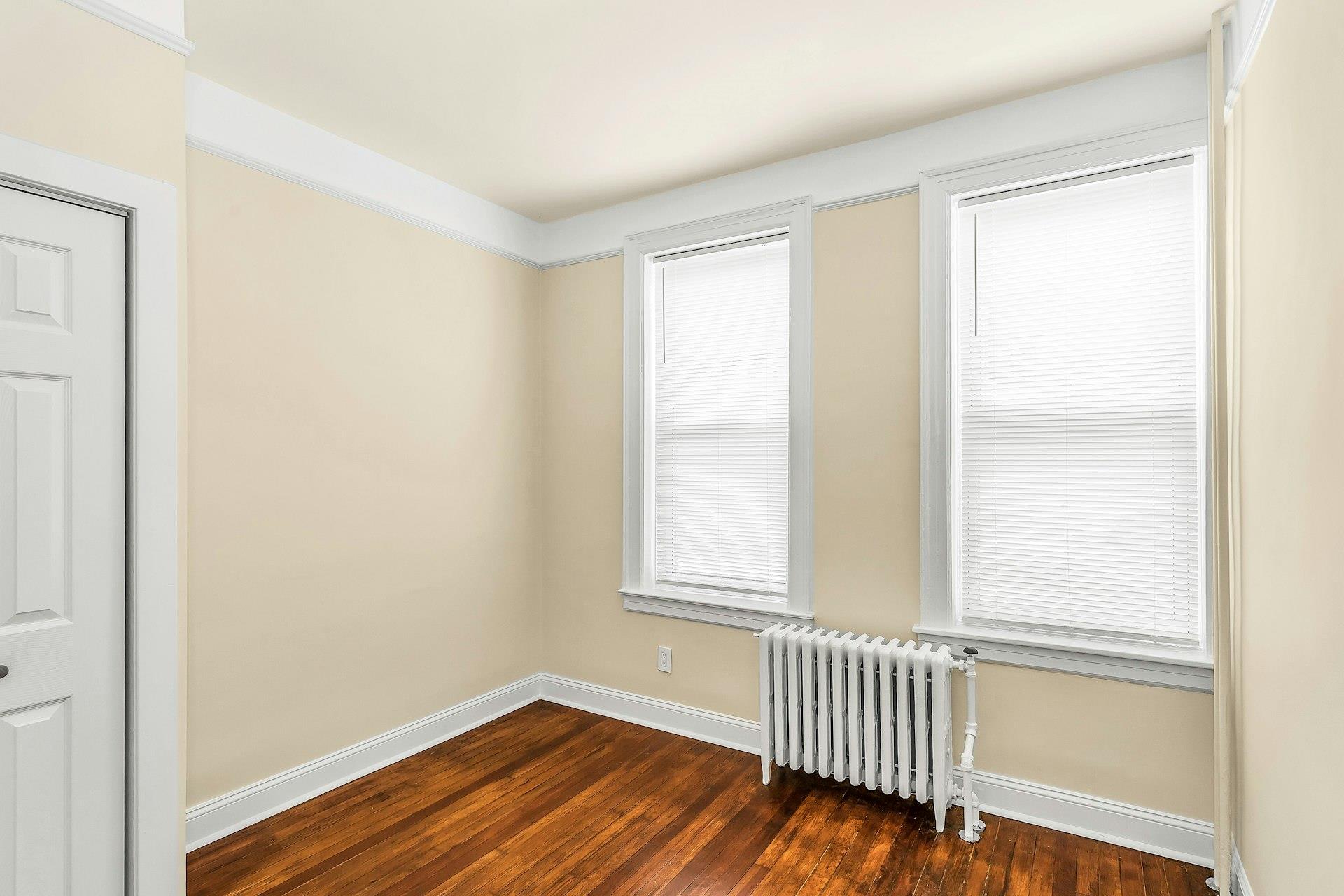 25-34 42nd Street