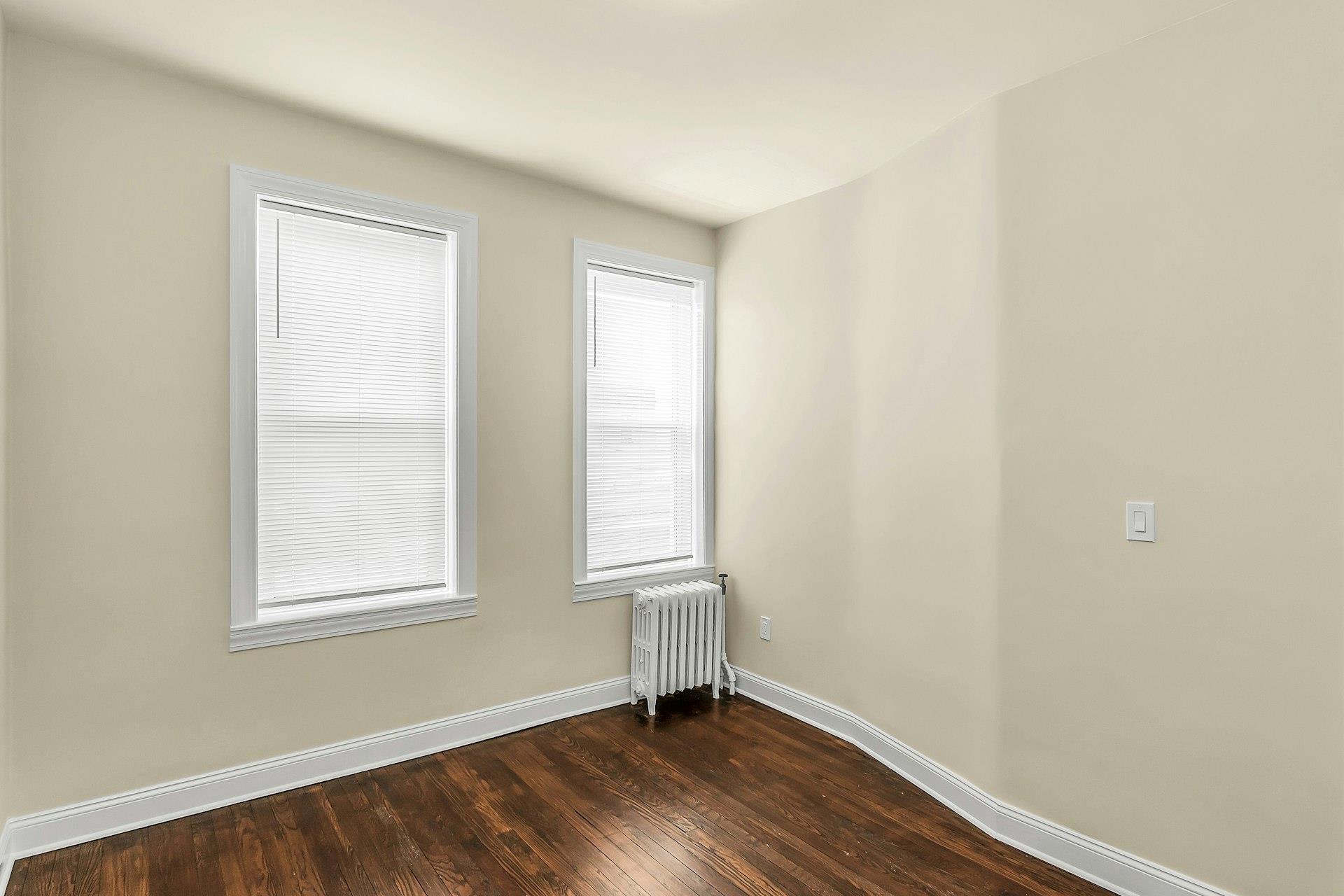 25-34 42nd Street