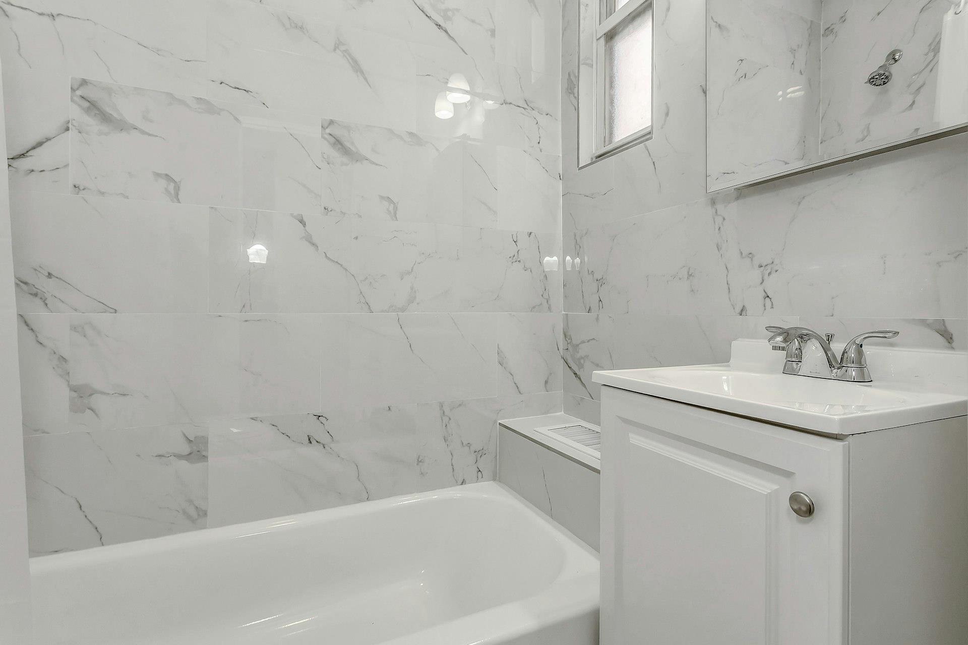 25-34 42nd Street