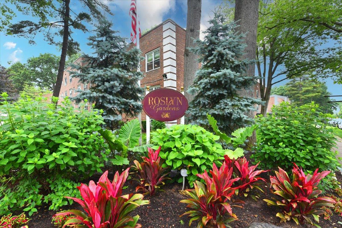 100 EDWARDS Street Unit: 1-B