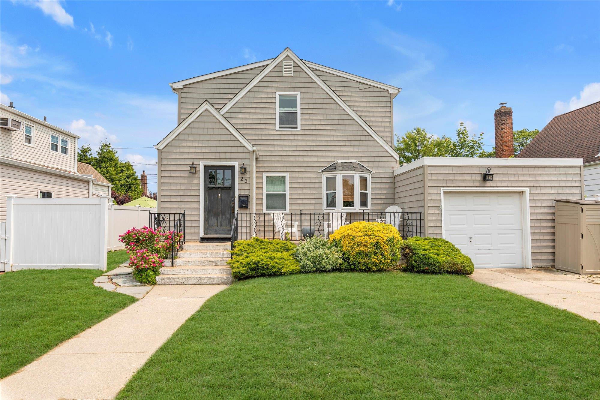 22 Lido Parkway