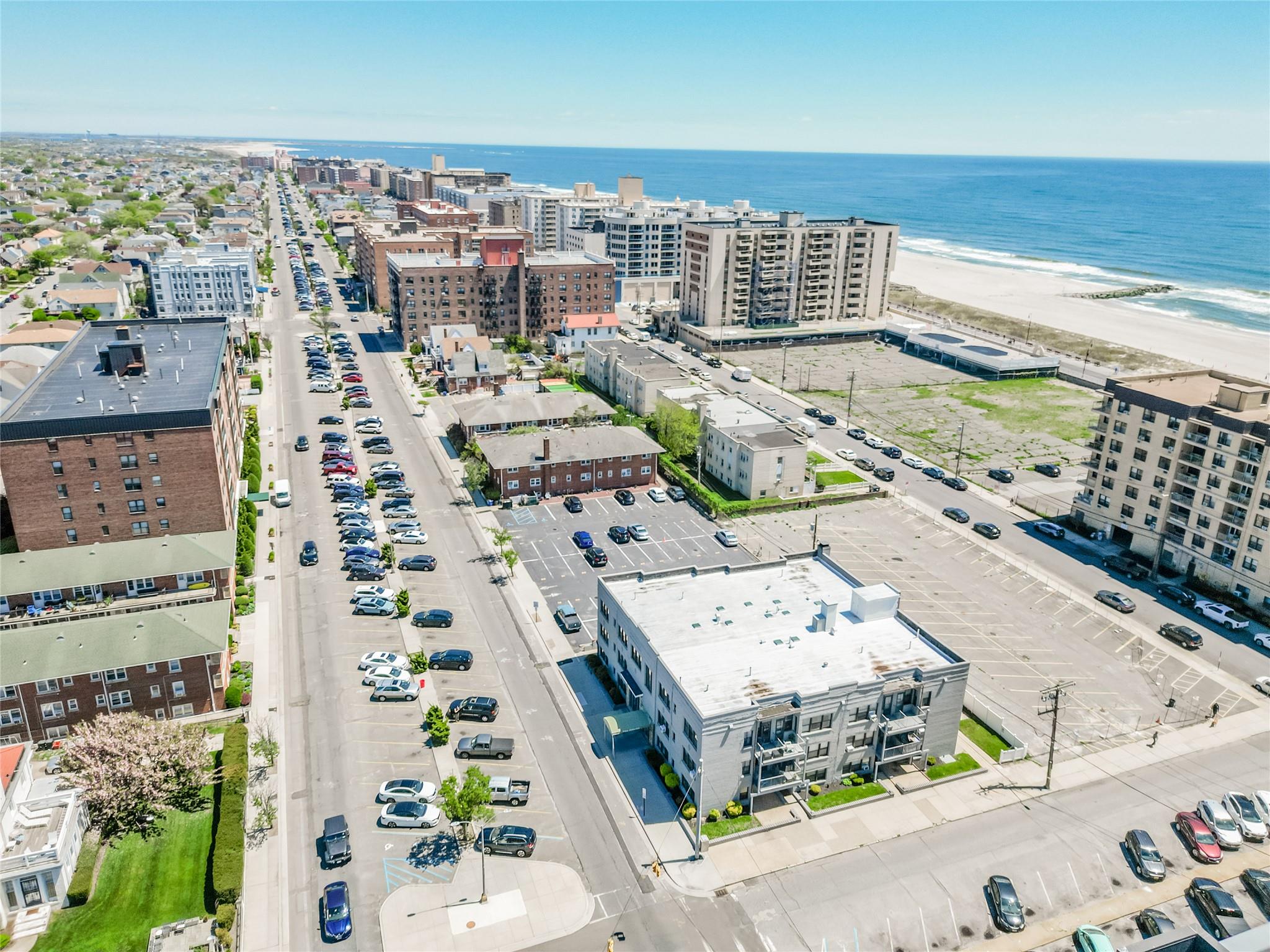 302 E Broadway Unit: G