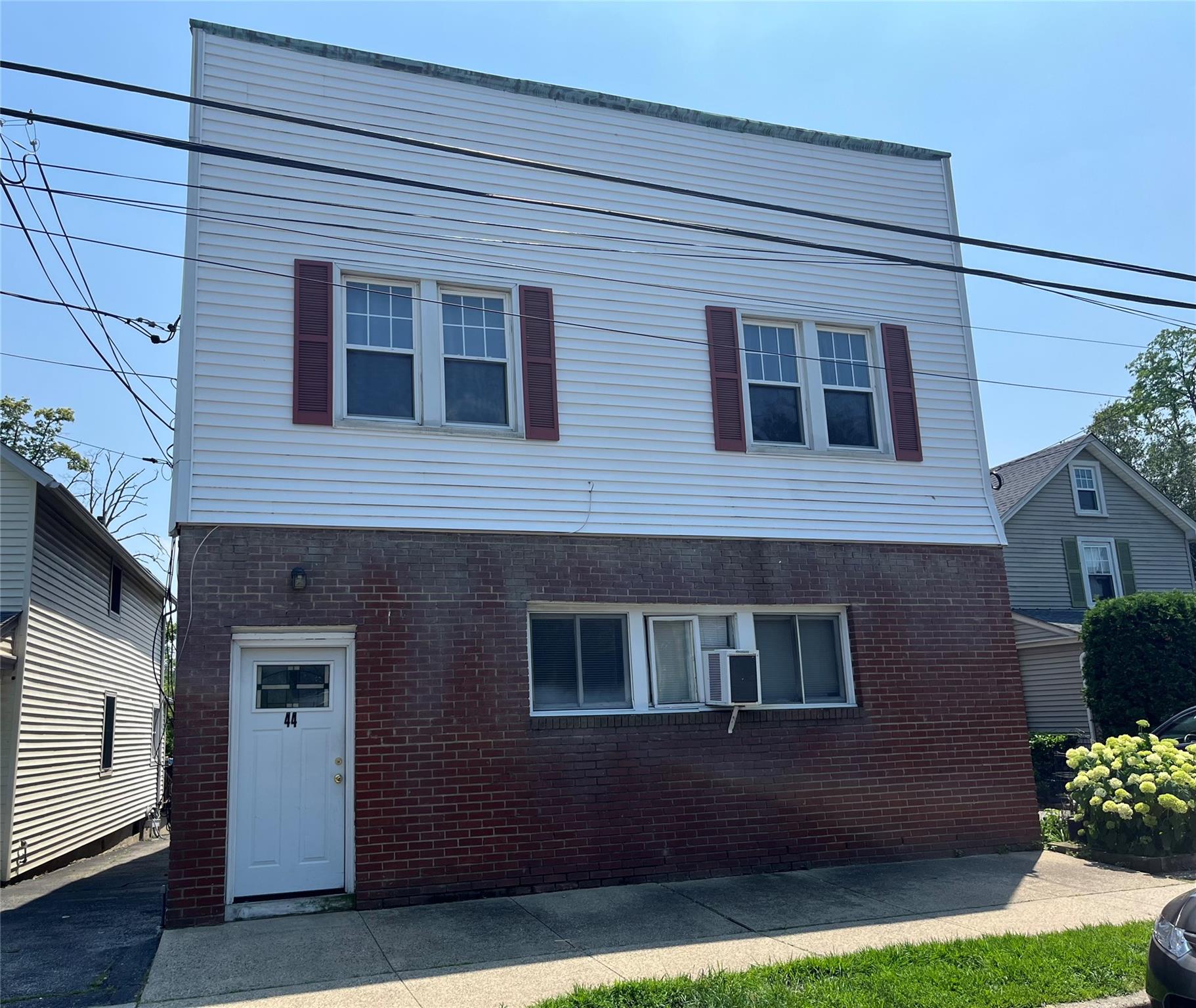 44 Avenue A Unit: 2nd Fl Front
