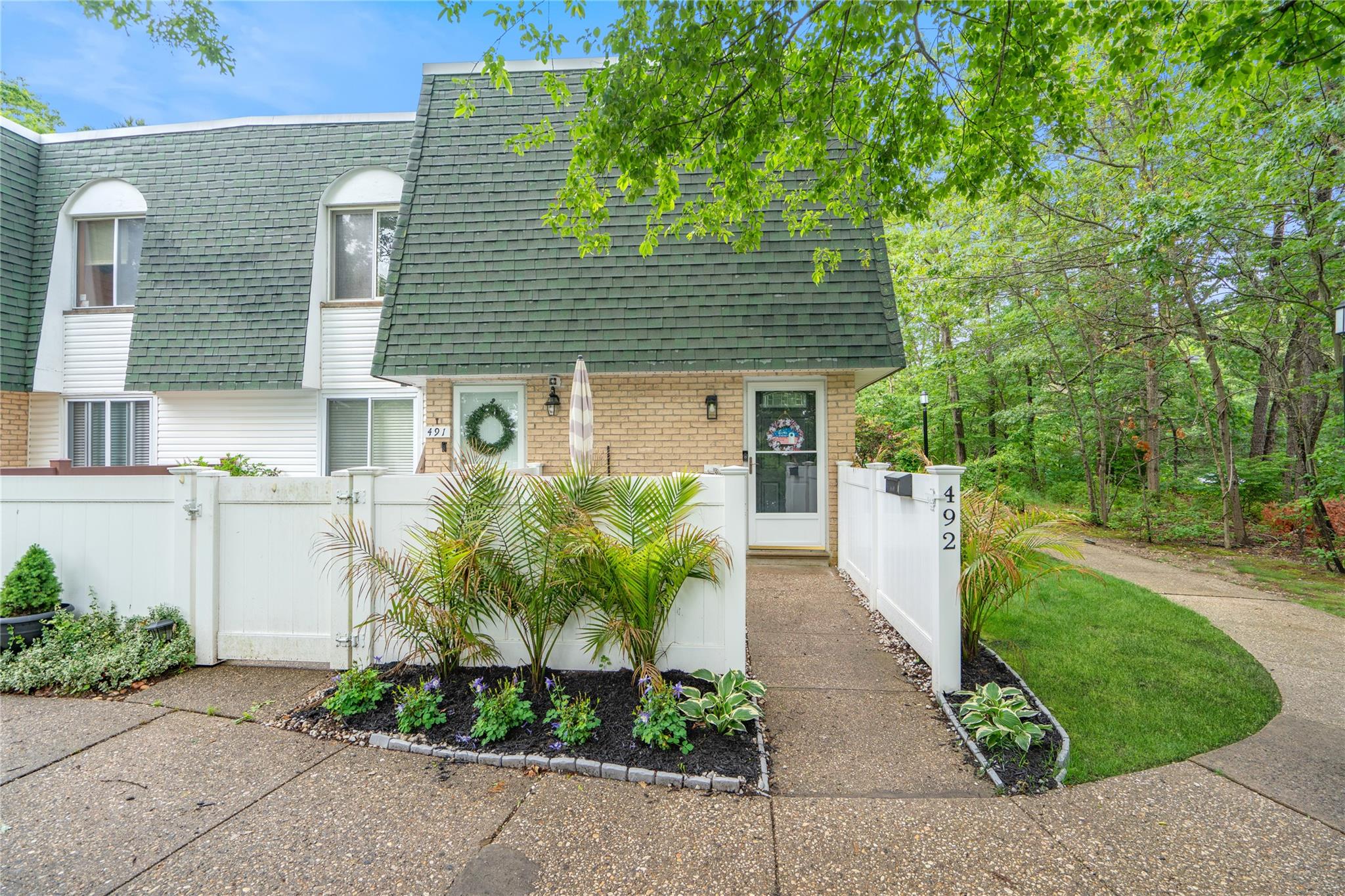 492 Daryl Drive