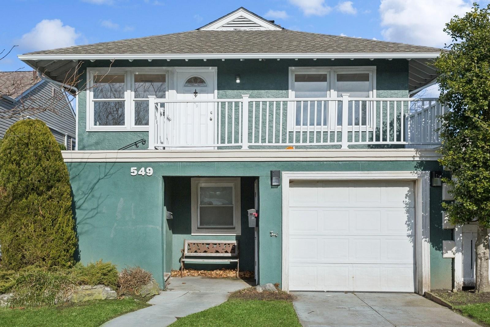 549 E Chester Street Unit: Upper