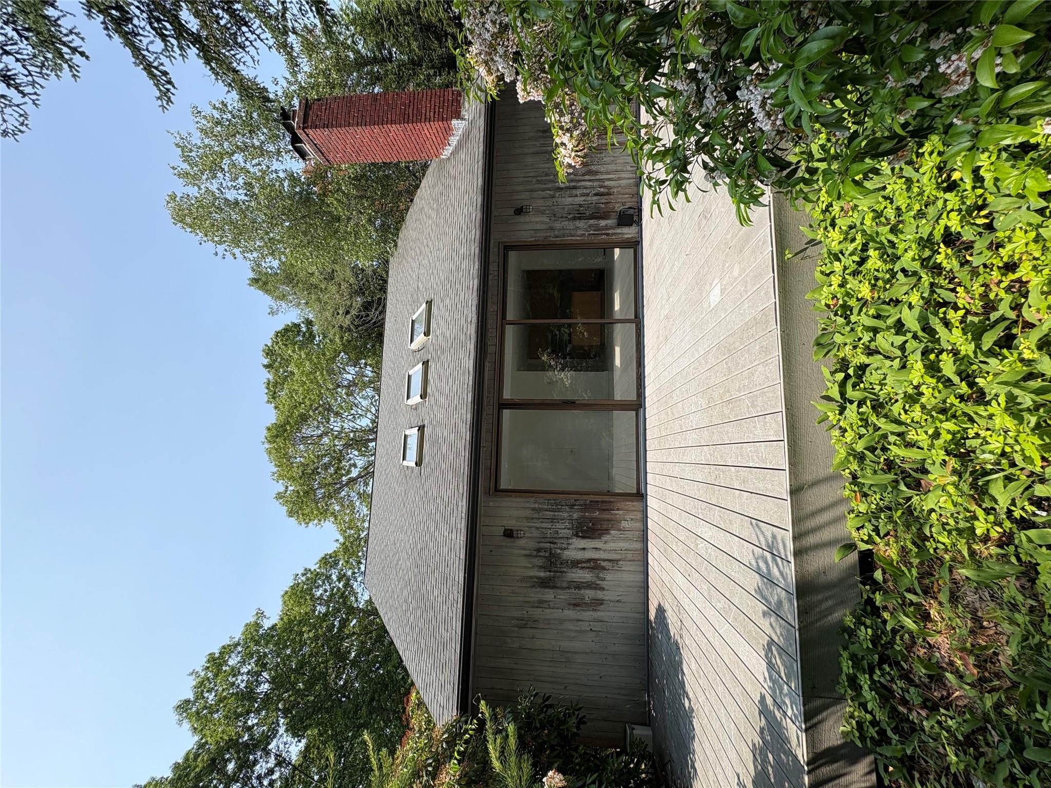 165 Roses Grove Road