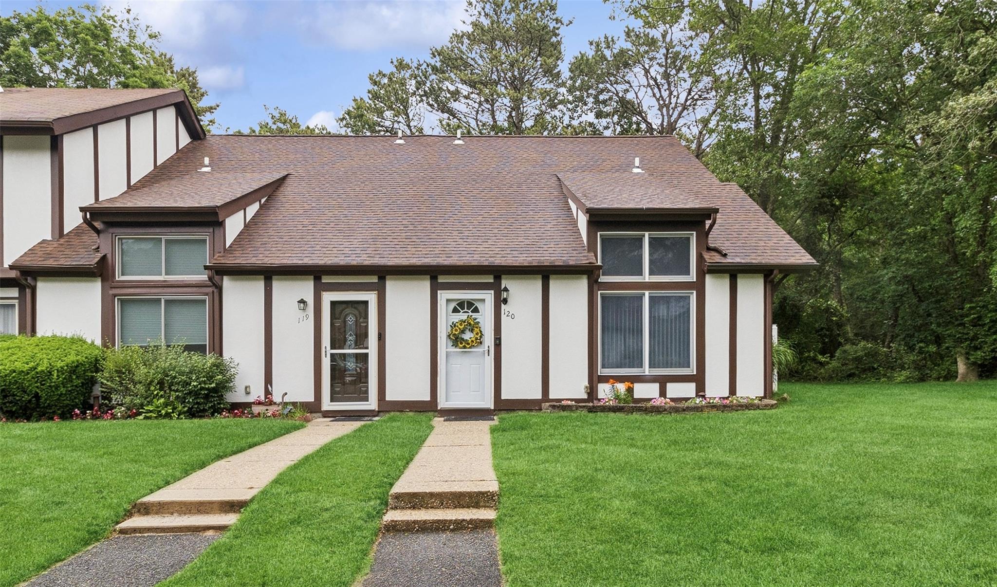 120 Fieldstone Court