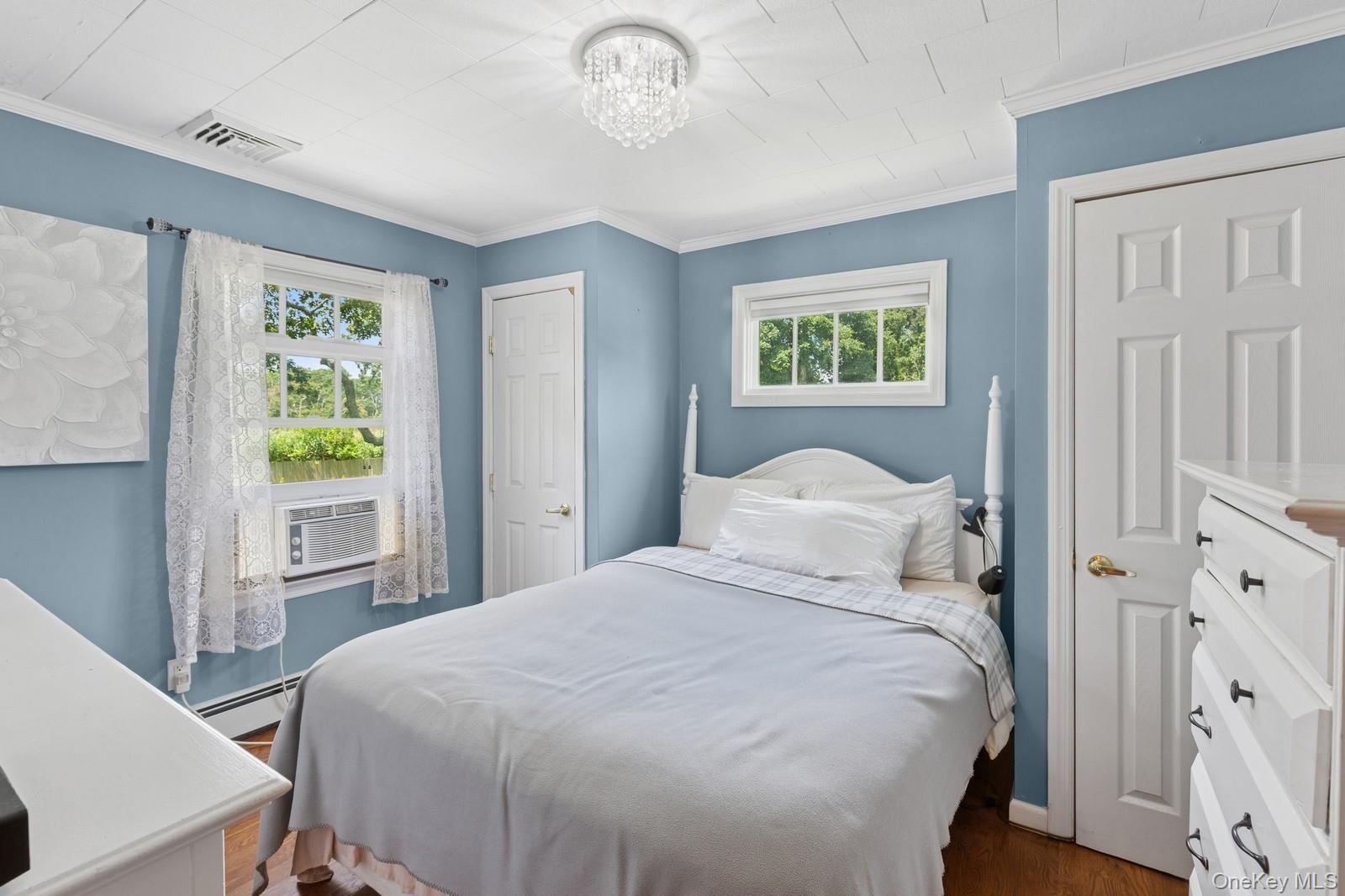 66 Lynbrook Drive