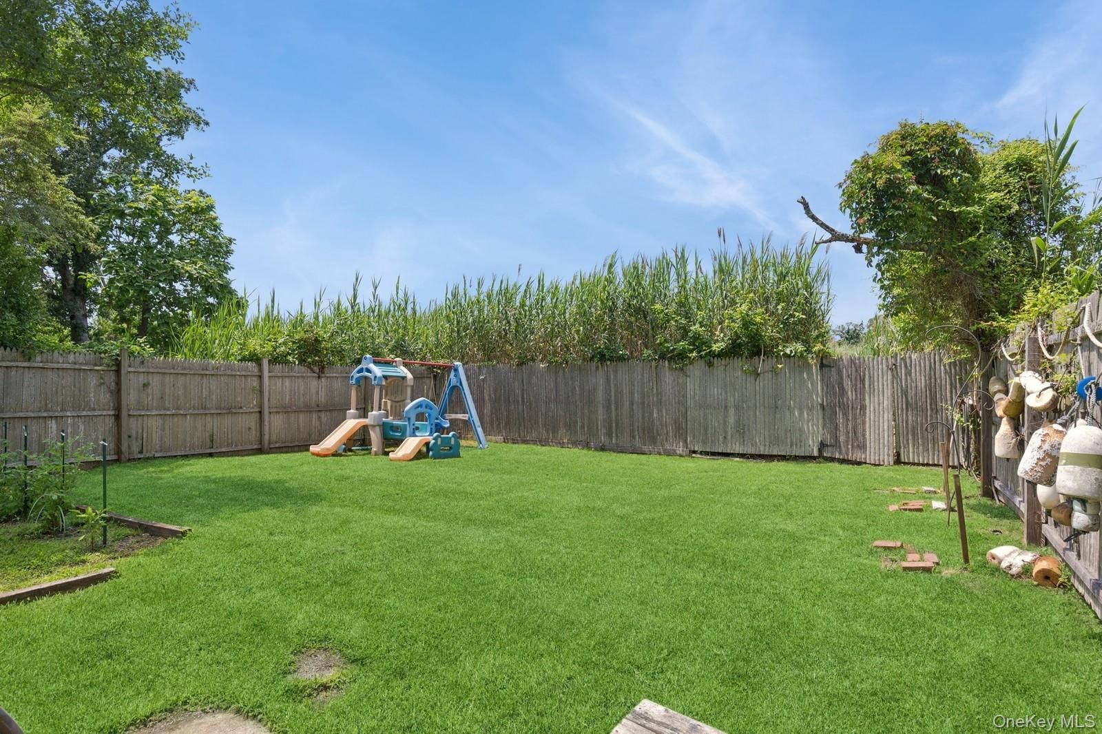 66 Lynbrook Drive