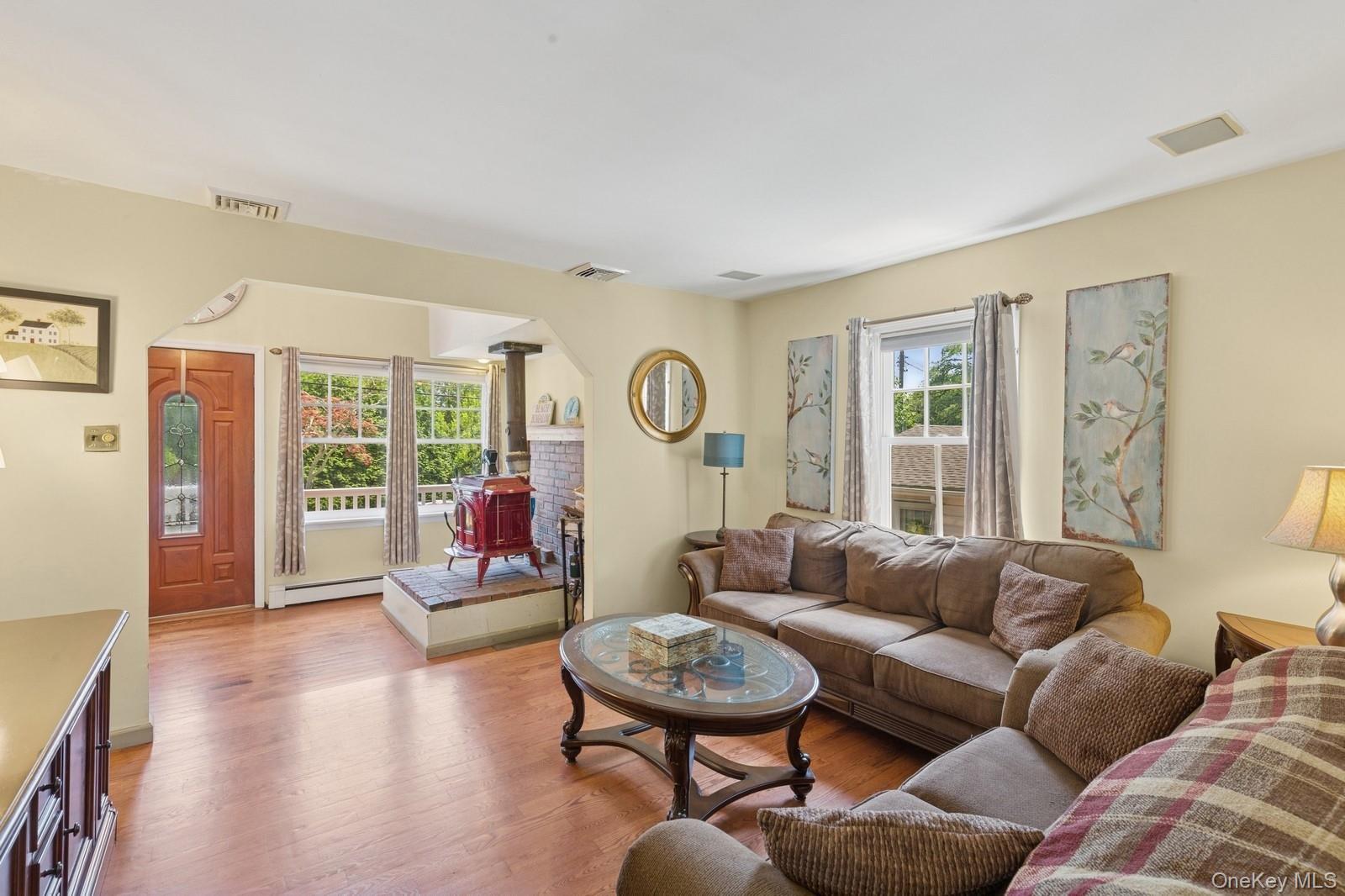 66 Lynbrook Drive