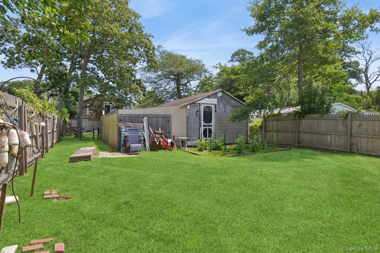 66 Lynbrook Drive