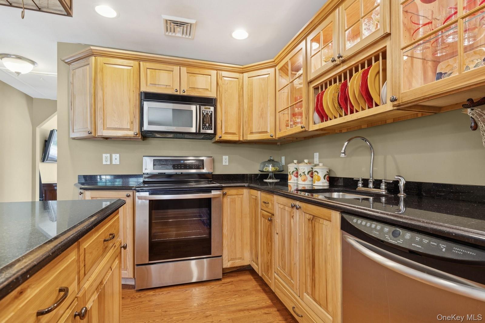 66 Lynbrook Drive