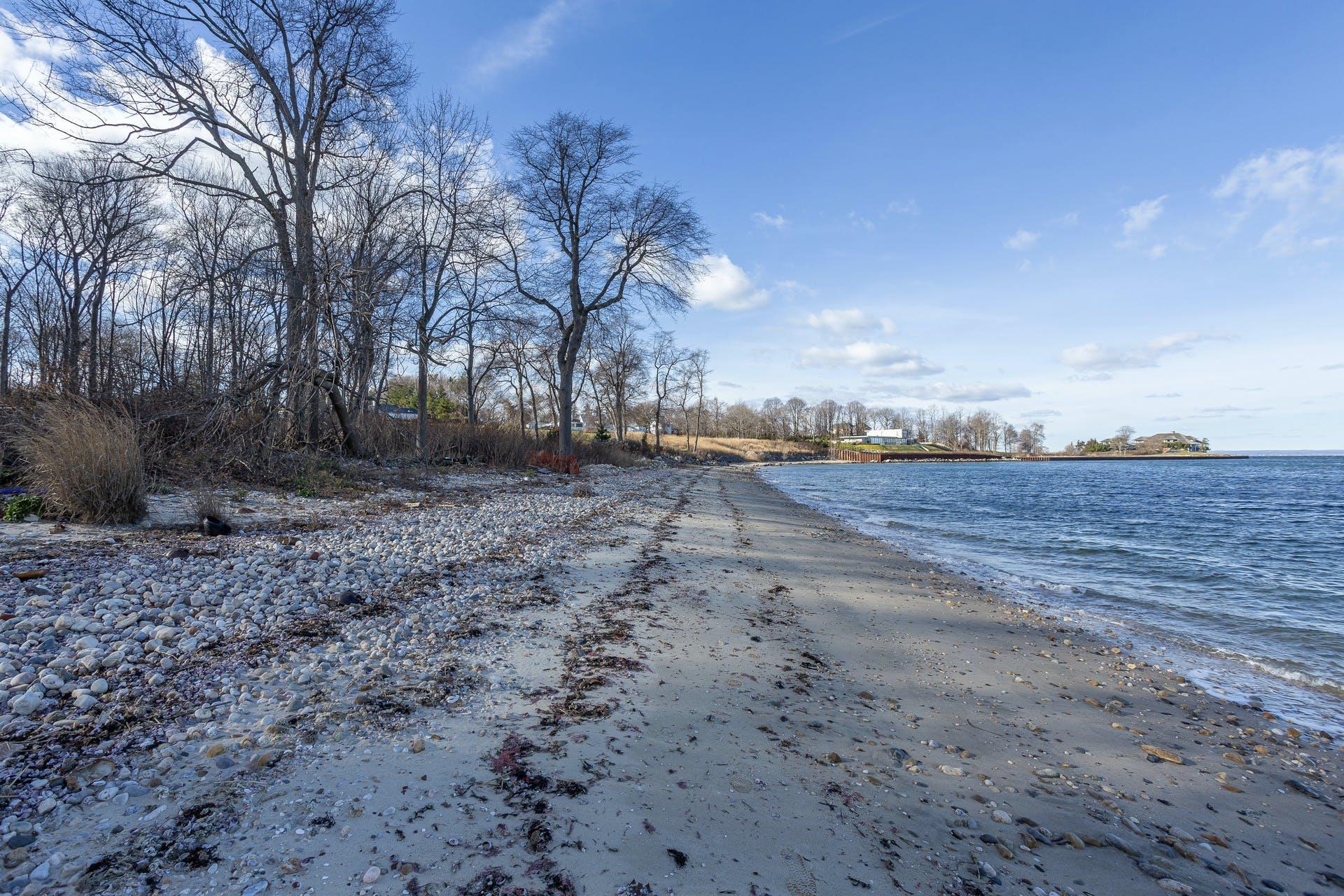 145 Centre Island Road