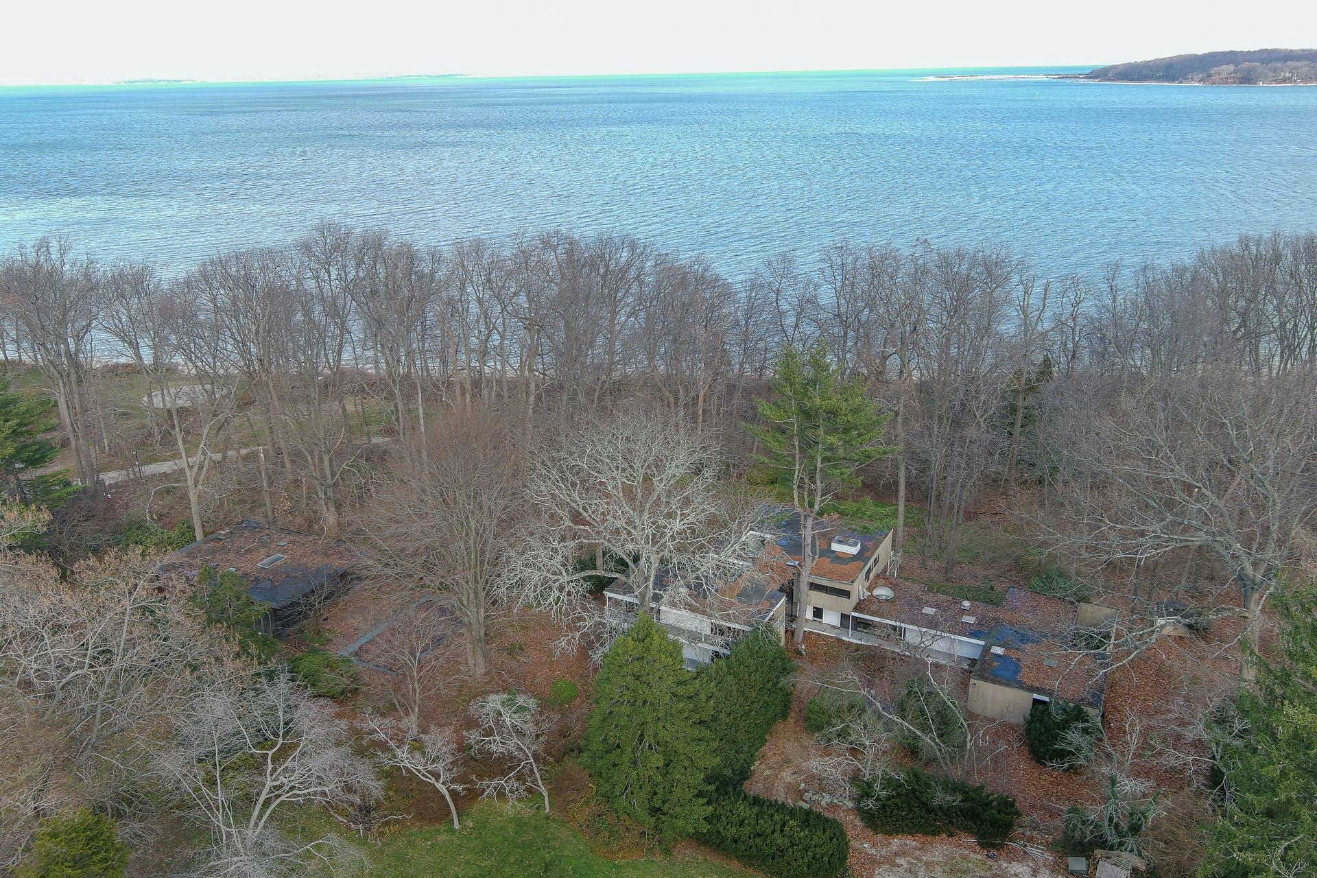 145 Centre Island Road