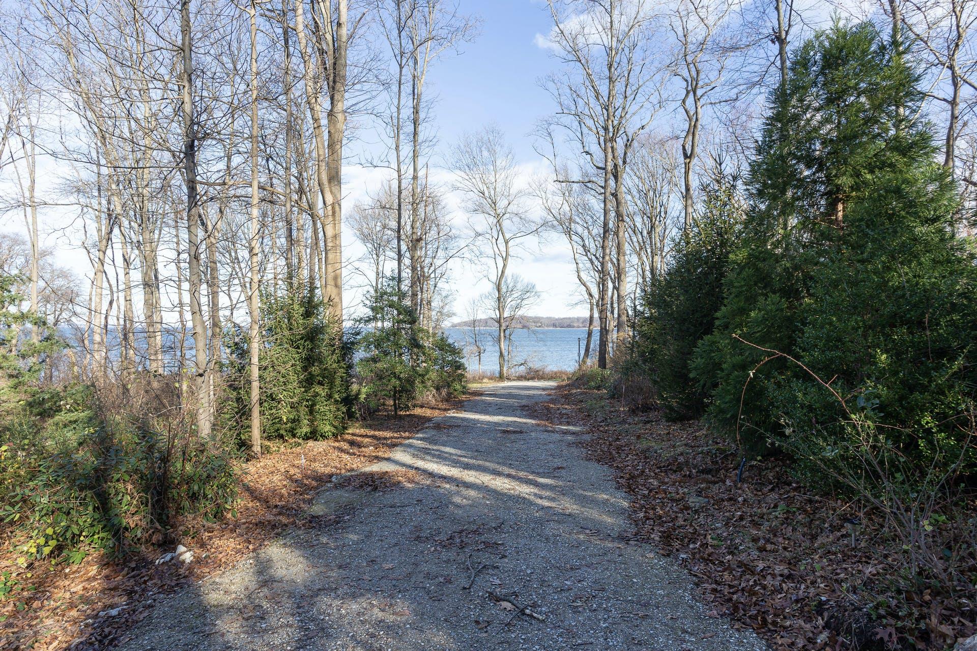 145 Centre Island Road