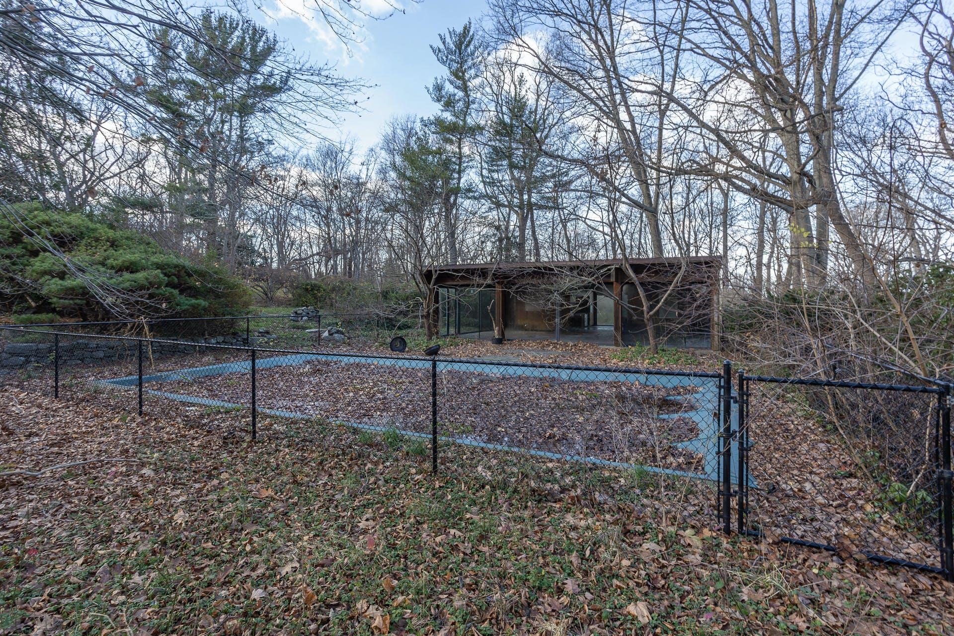 145 Centre Island Road