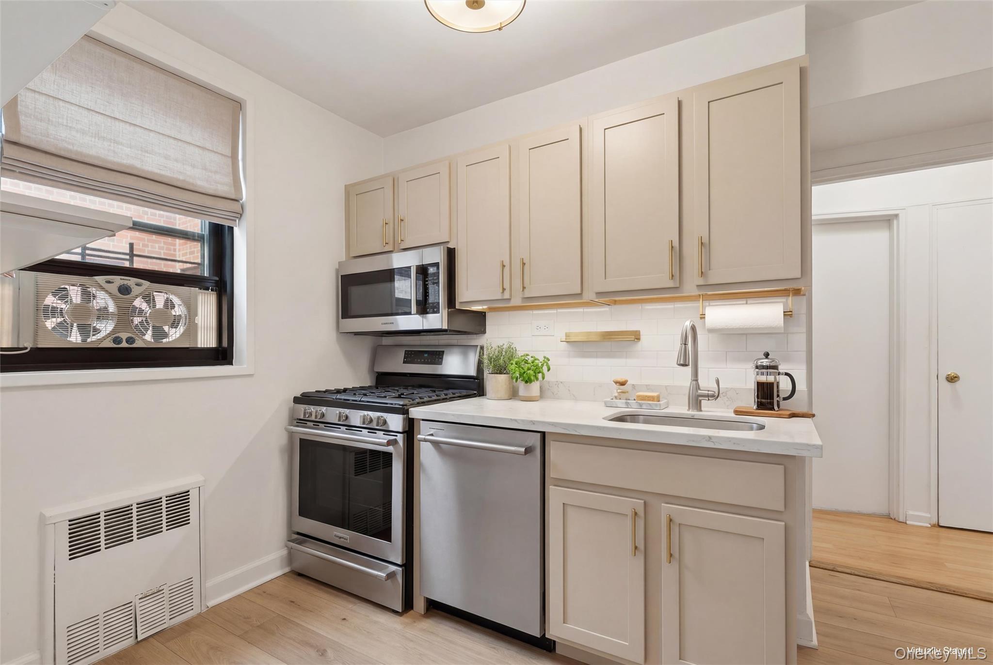 139-15 83 Avenue Unit: 629