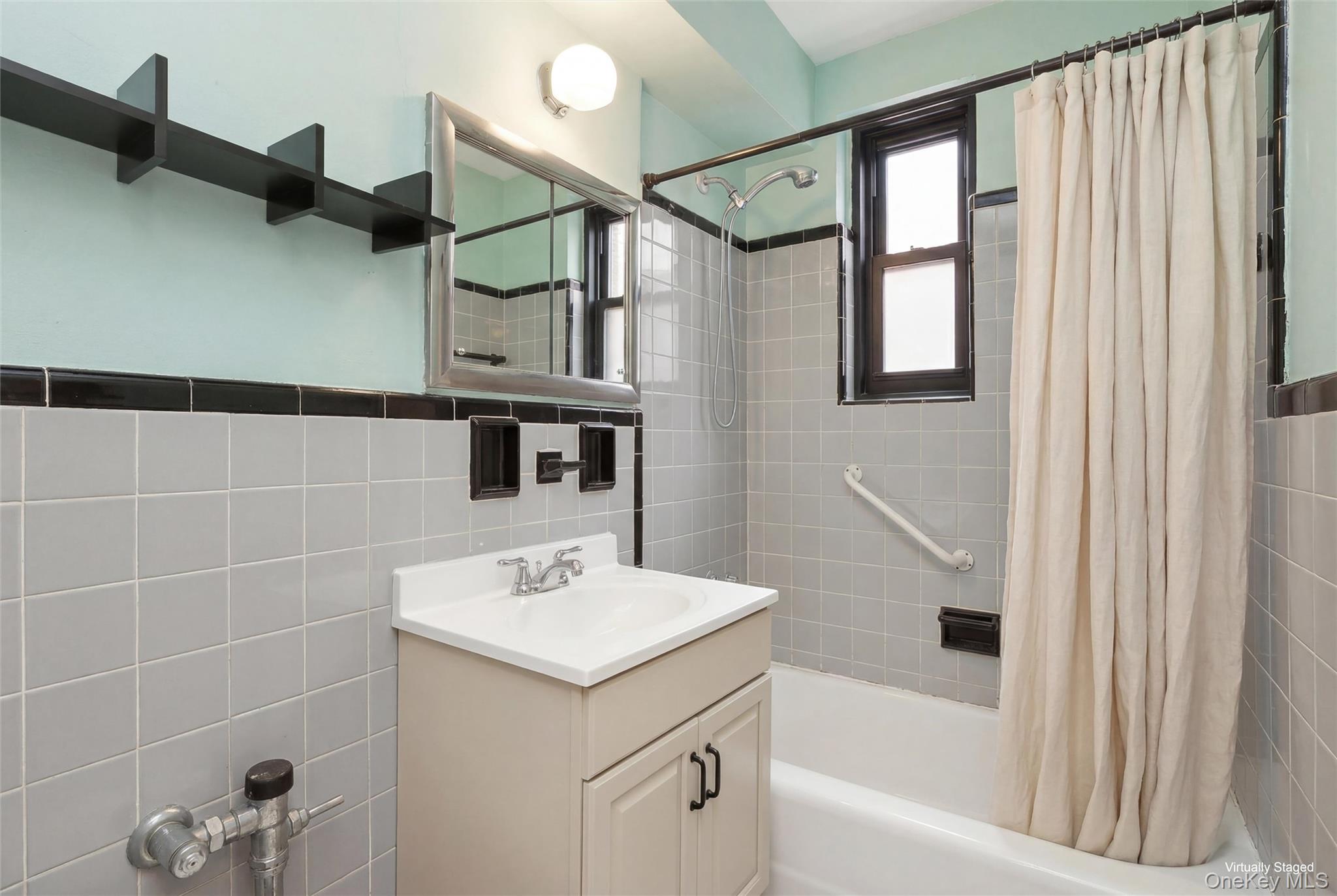 139-15 83 Avenue Unit: 629