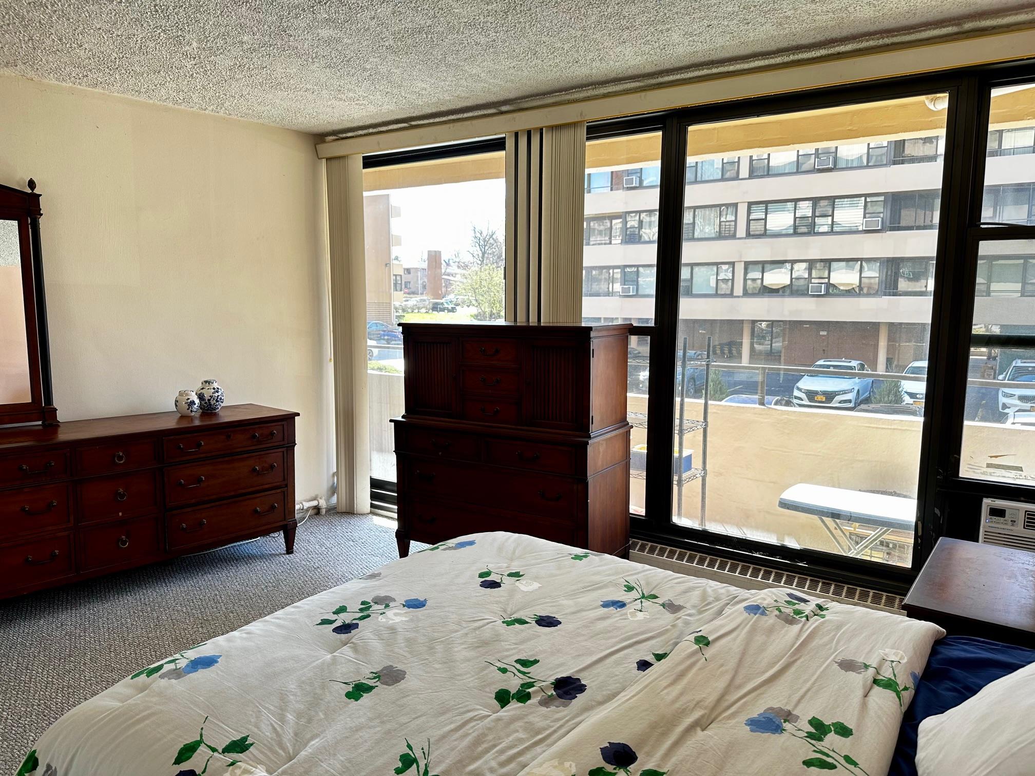 162-30 Powells Cove Boulevard Unit: 2D