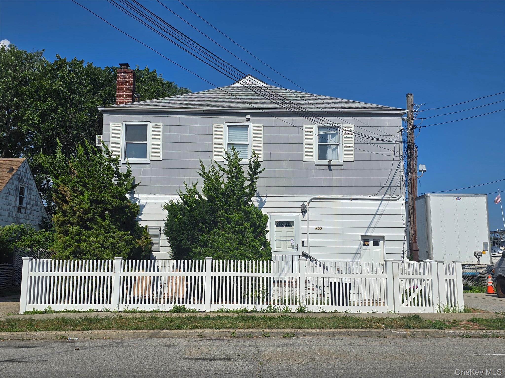105 Eastern Boulevard
