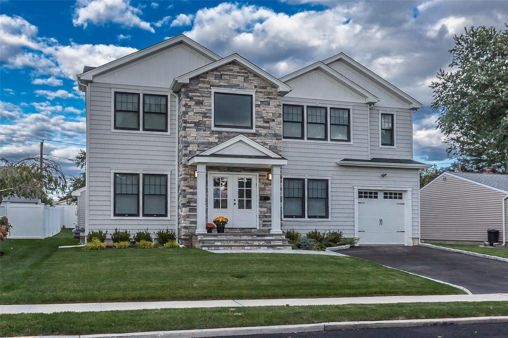 23 Belmont Circle
