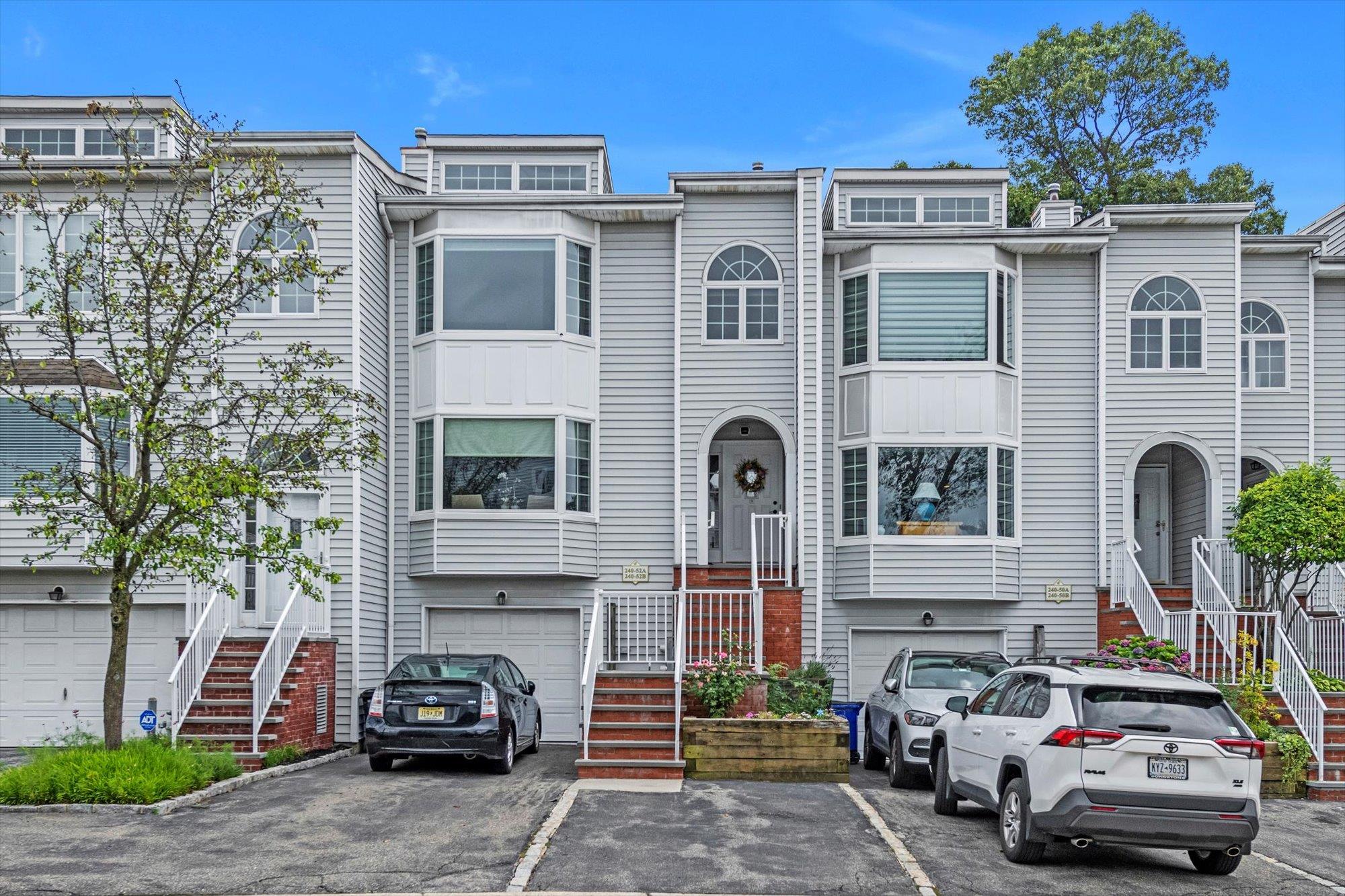 240-52B Oak Park Drive